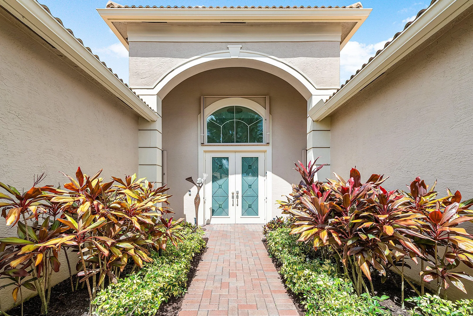 Property Slideshow image 10 of 44 | 10612 whitewind cir, Boynton Beach, FL, 33473