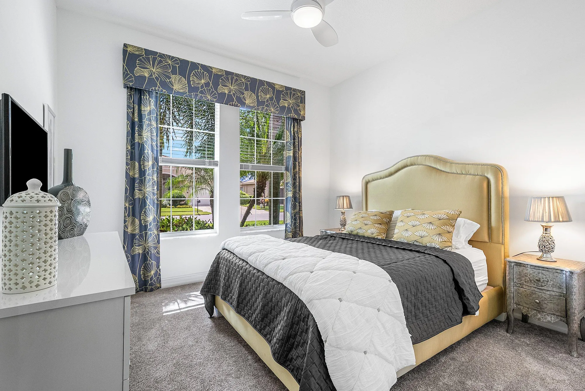 Property Slideshow image 27 of 44 | 10612 whitewind cir, Boynton Beach, FL, 33473