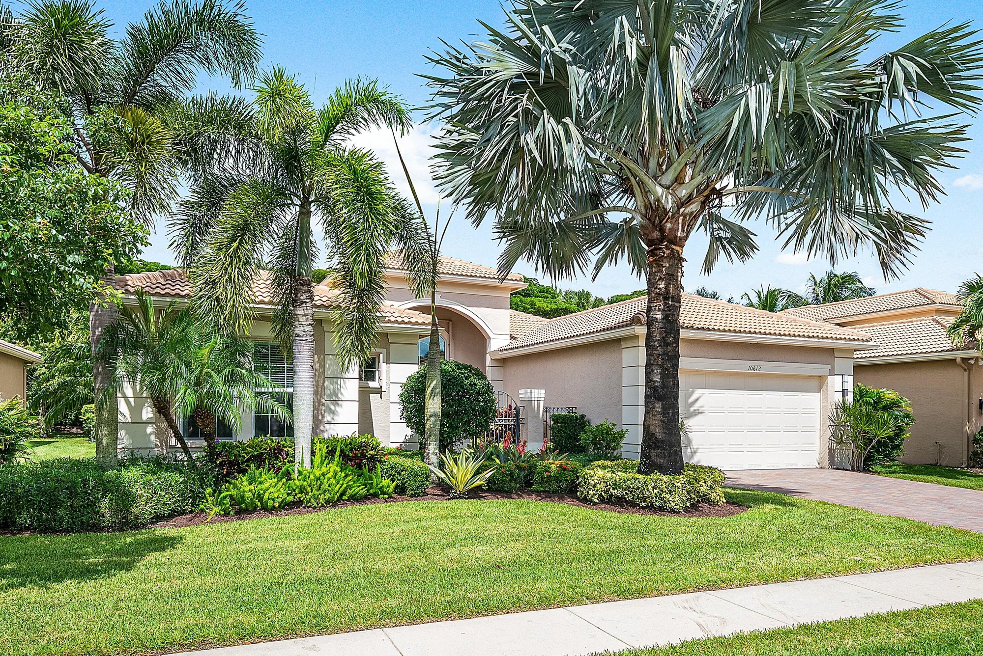 Property Slideshow image 35 of 44 | 10612 whitewind cir, Boynton Beach, FL, 33473