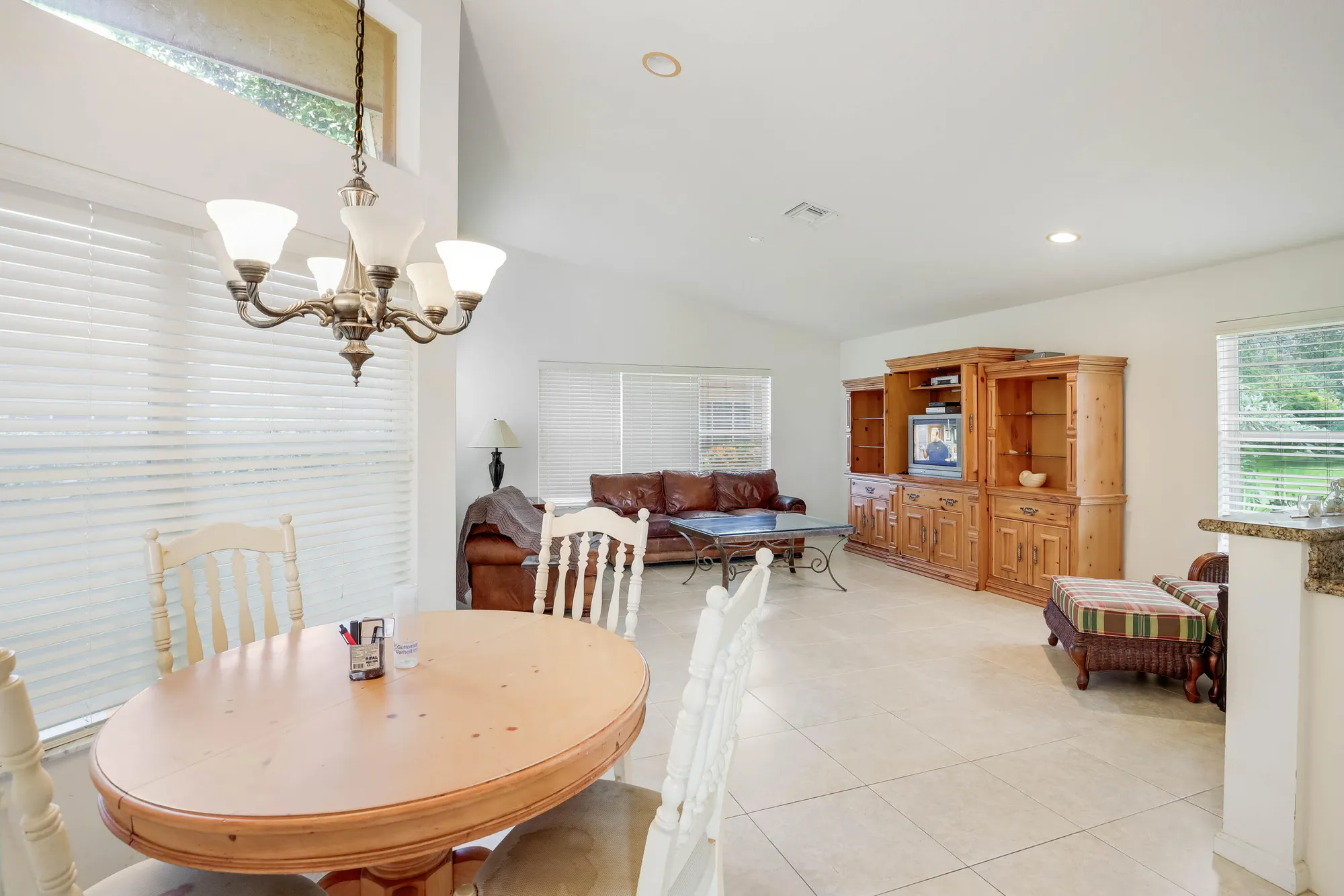Property Slideshow image 10 of 72 | 11269 kona ct, Boynton Beach, FL, 33437