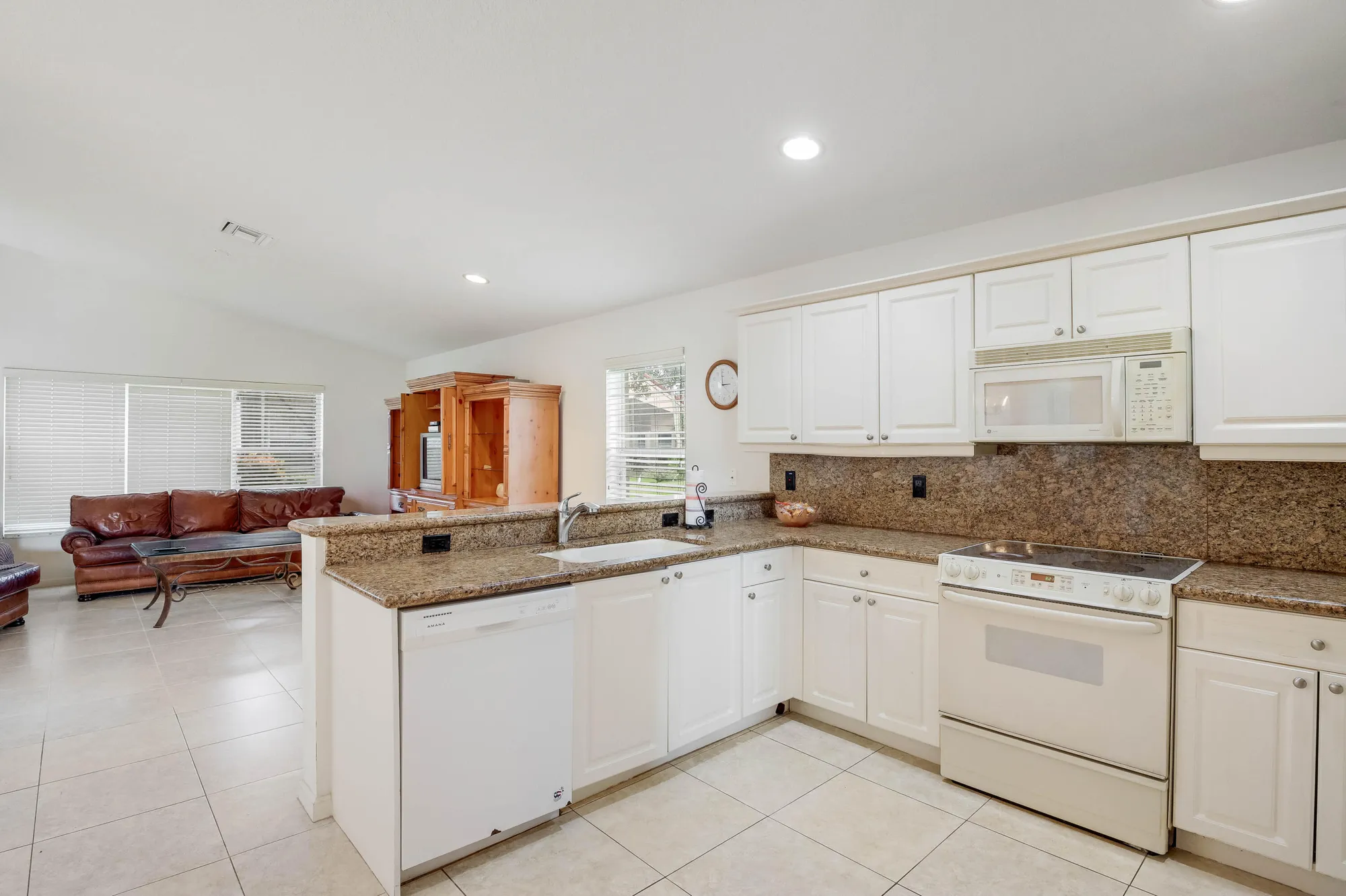 Property Slideshow image 13 of 72 | 11269 kona ct, Boynton Beach, FL, 33437