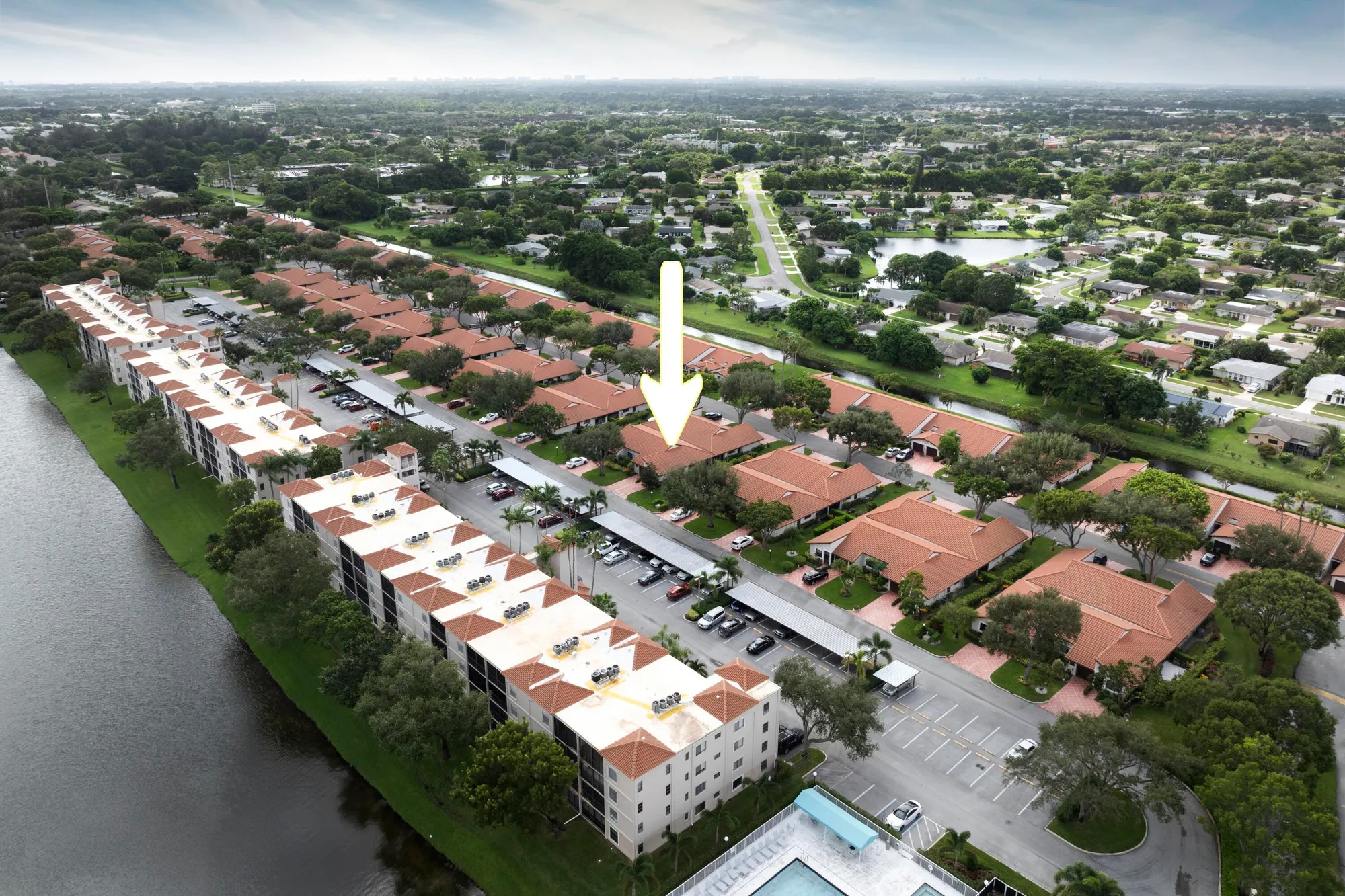 Property Slideshow image 14 of 25 | 6222 pointe regal cir, Delray Beach, FL, 33484