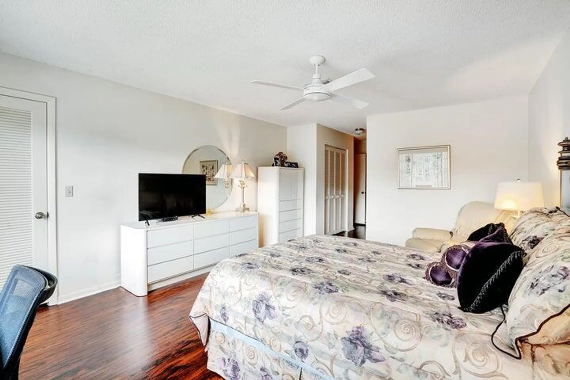 Property Slideshow image 12 of 31 | 14 westgate ln d, Boynton Beach, FL, 33436