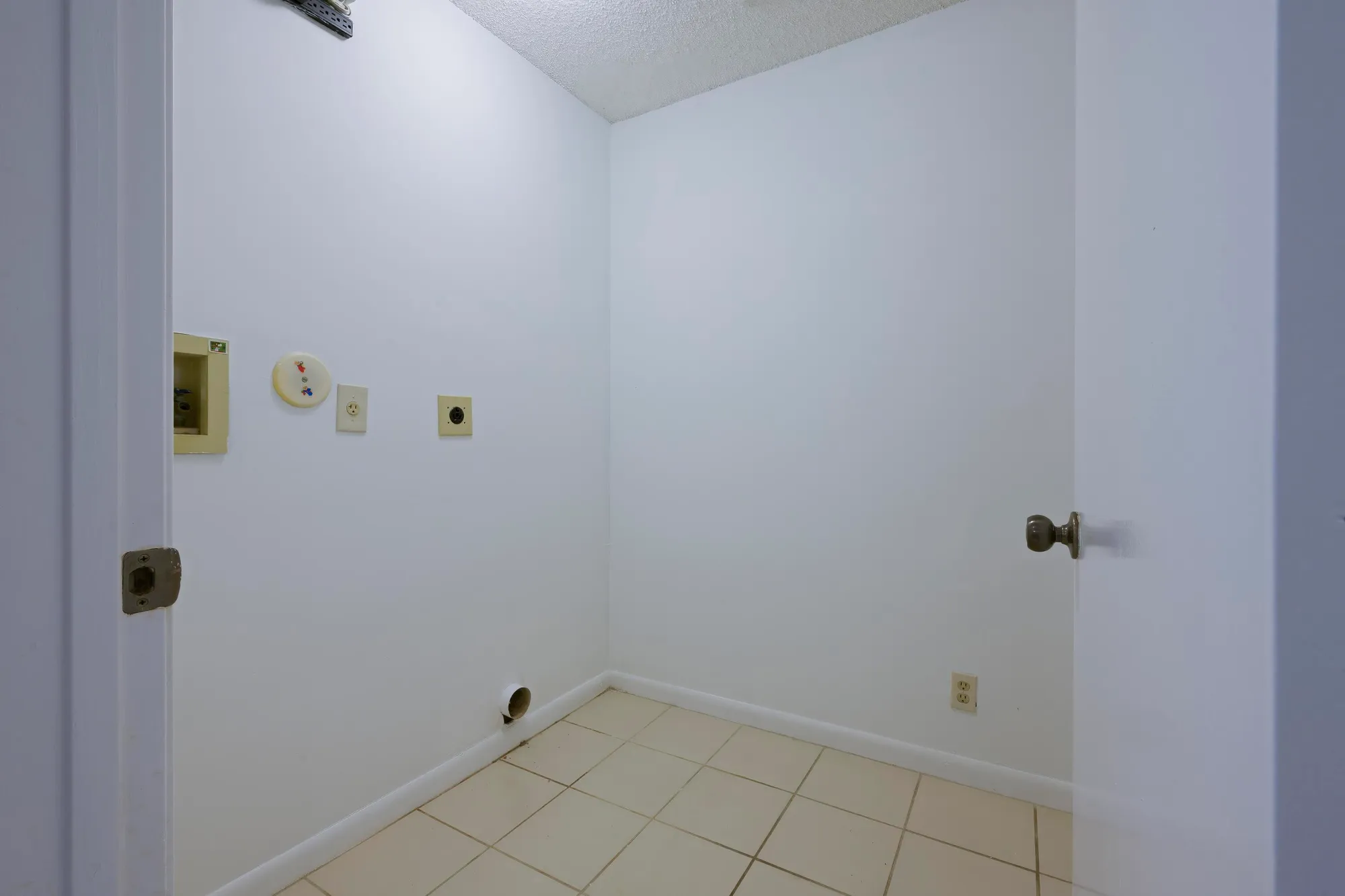 Property Slideshow image 4 of 25 | 6222 pointe regal cir, Delray Beach, FL, 33484