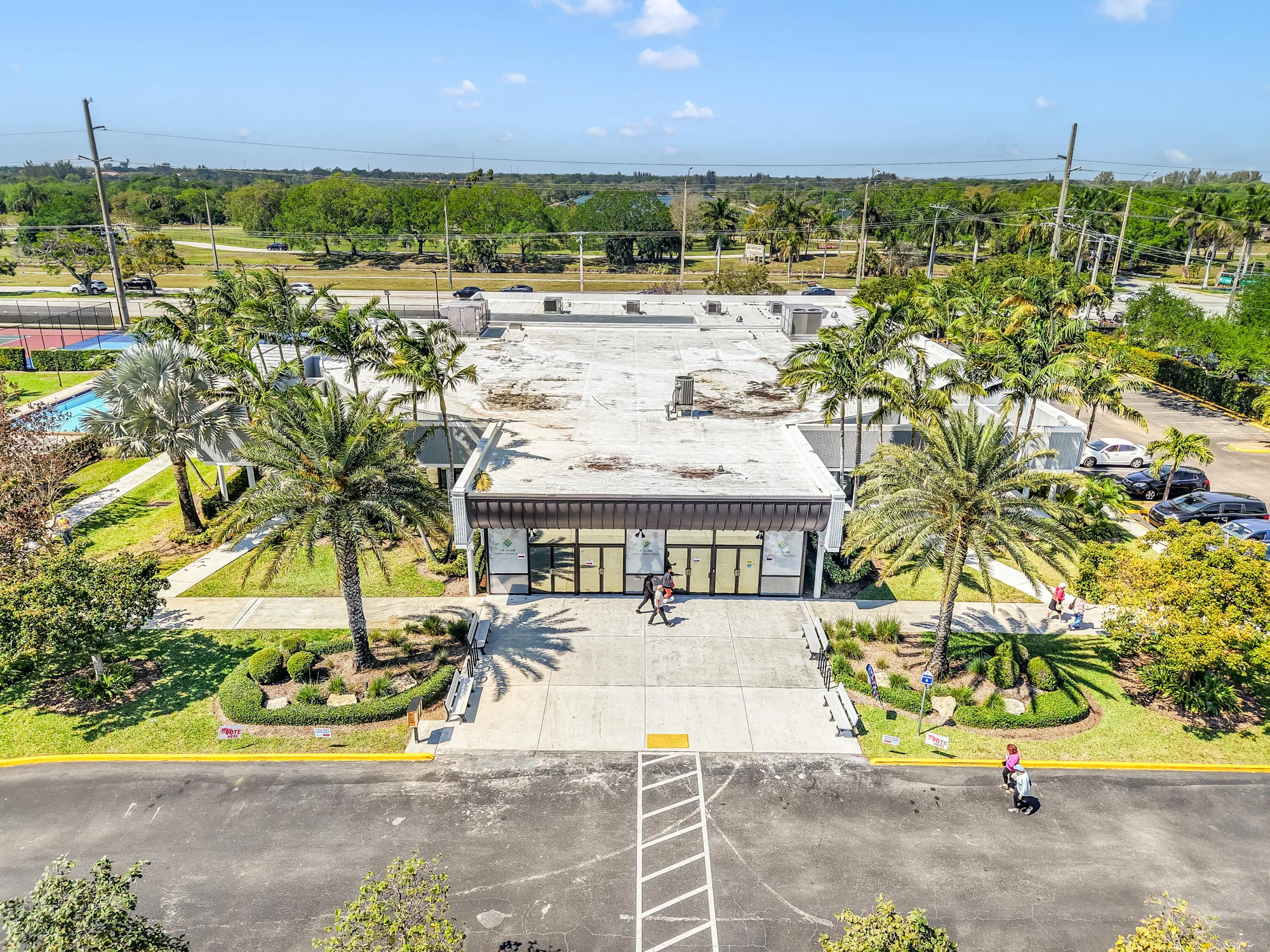 Property Slideshow image 4 of 26 | 325 tilford p, Deerfield Beach, FL, 33442