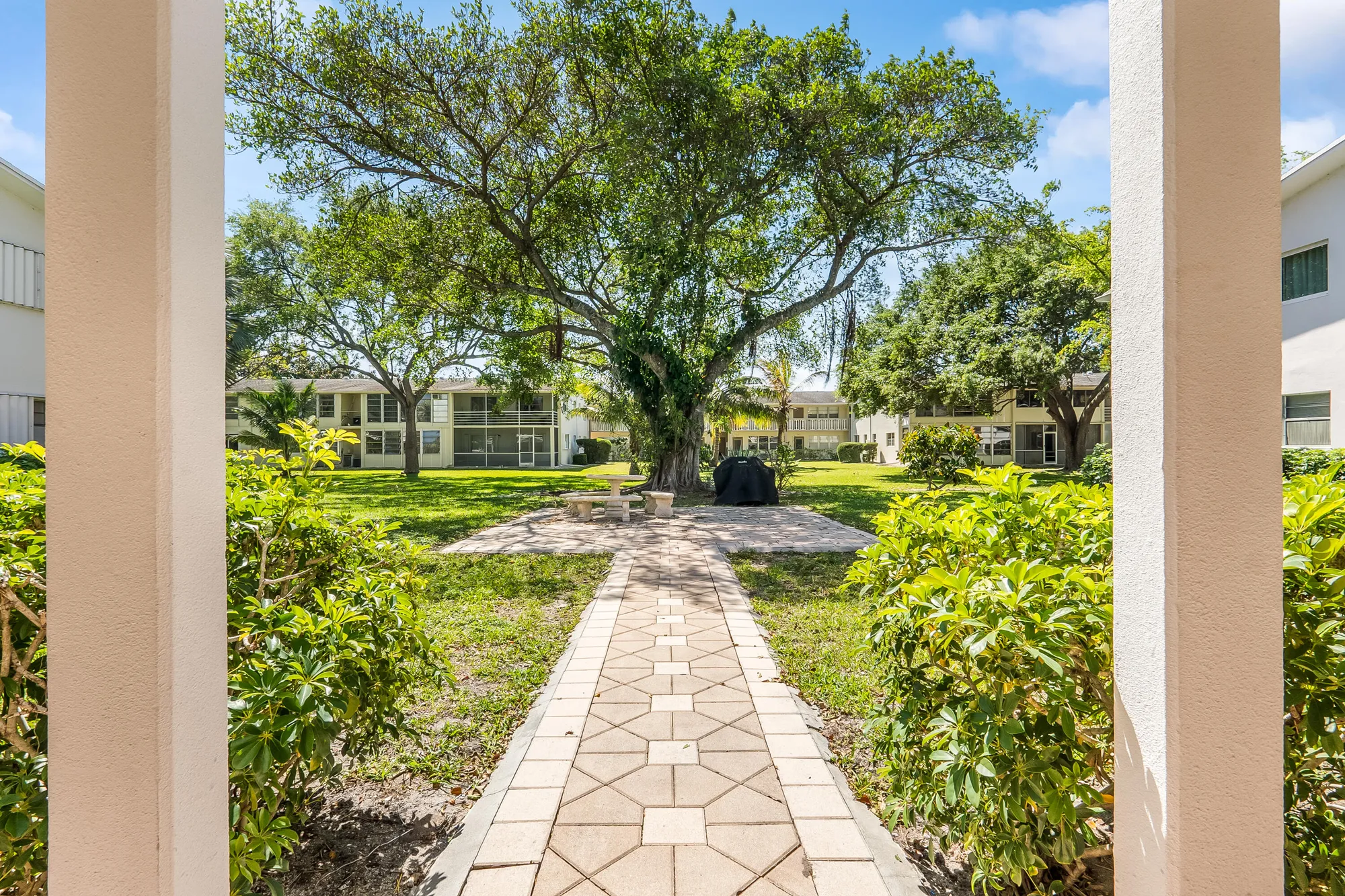 Property Slideshow image 8 of 26 | 325 tilford p, Deerfield Beach, FL, 33442