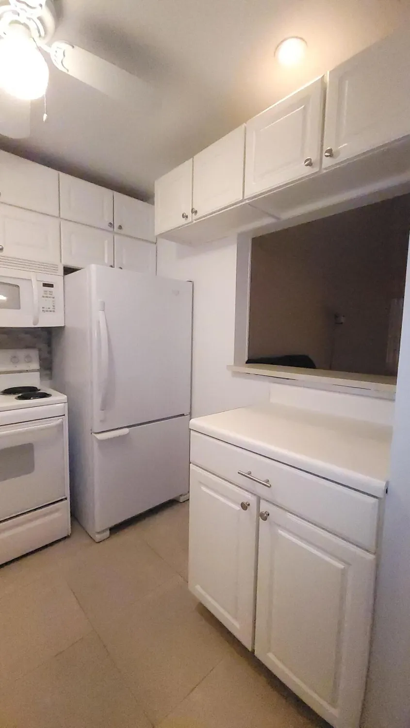 Property Slideshow image 8 of 44 | 201 coventry i, West Palm Beach, FL, 33417