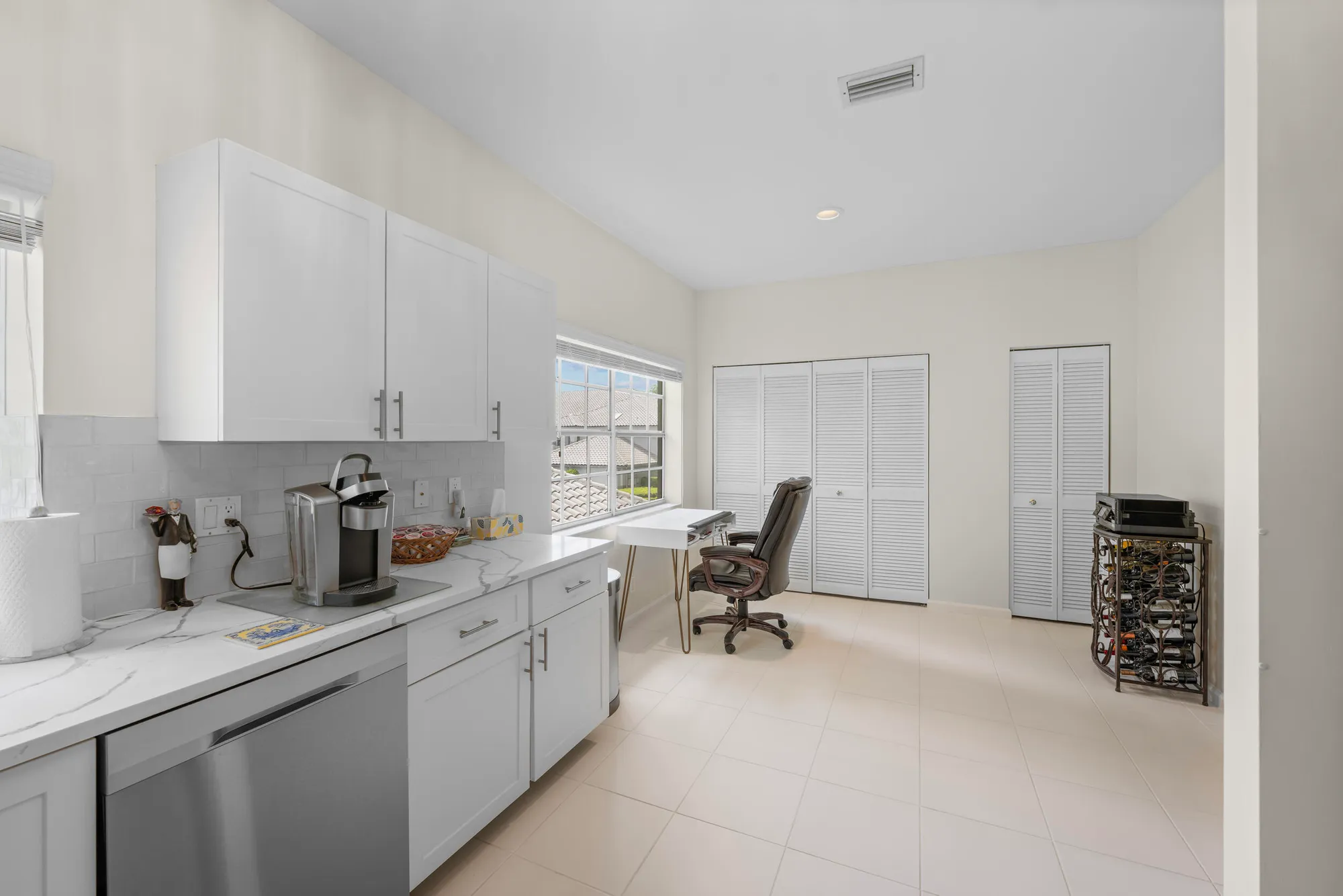 Property Slideshow image 21 of 63 | 11602 briarwood cir apt 4, Boynton Beach, FL, 33437