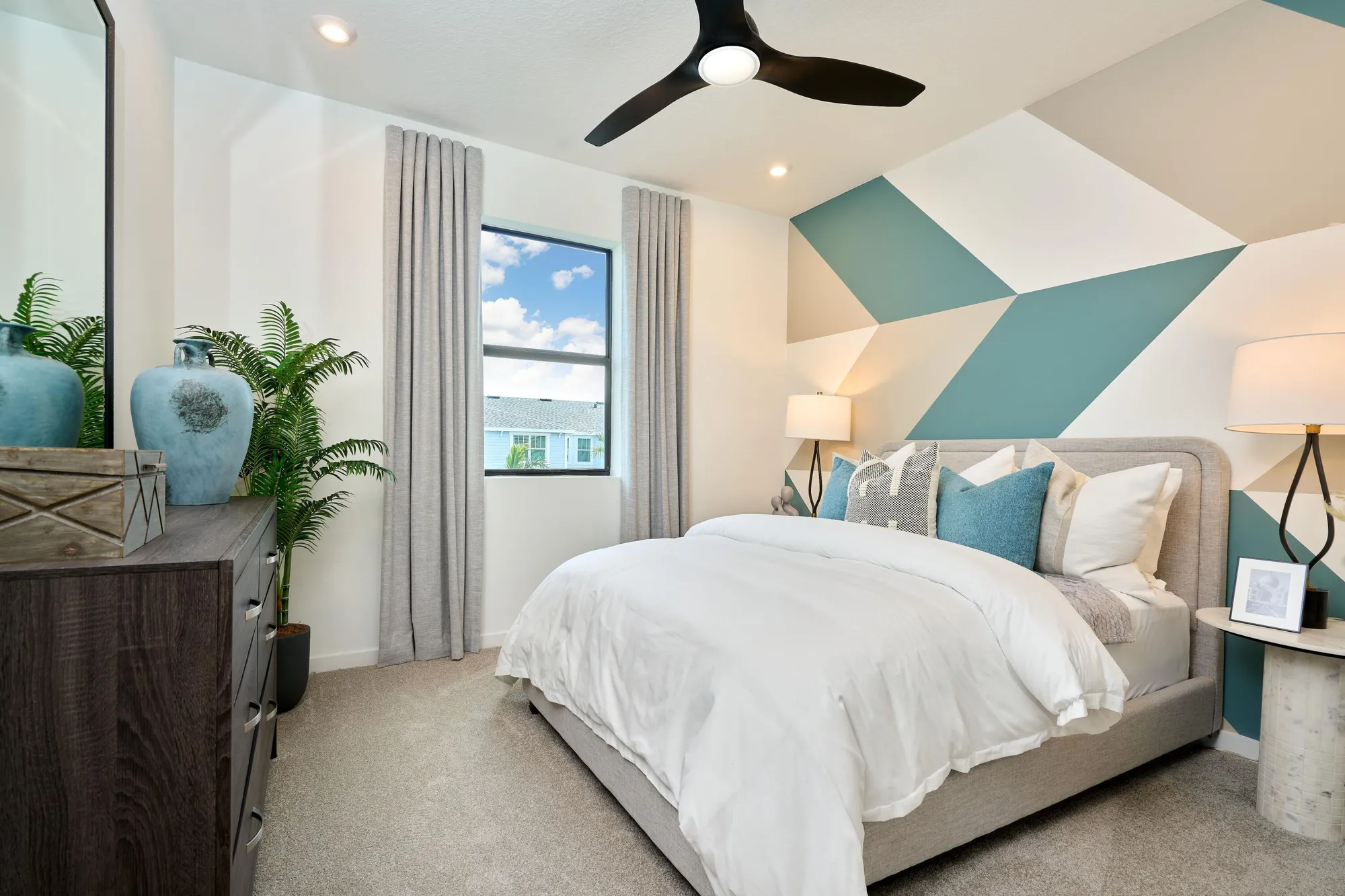 Property Slideshow image 9 of 10 | 4622 verdell dr, Lake Worth, FL, 33467