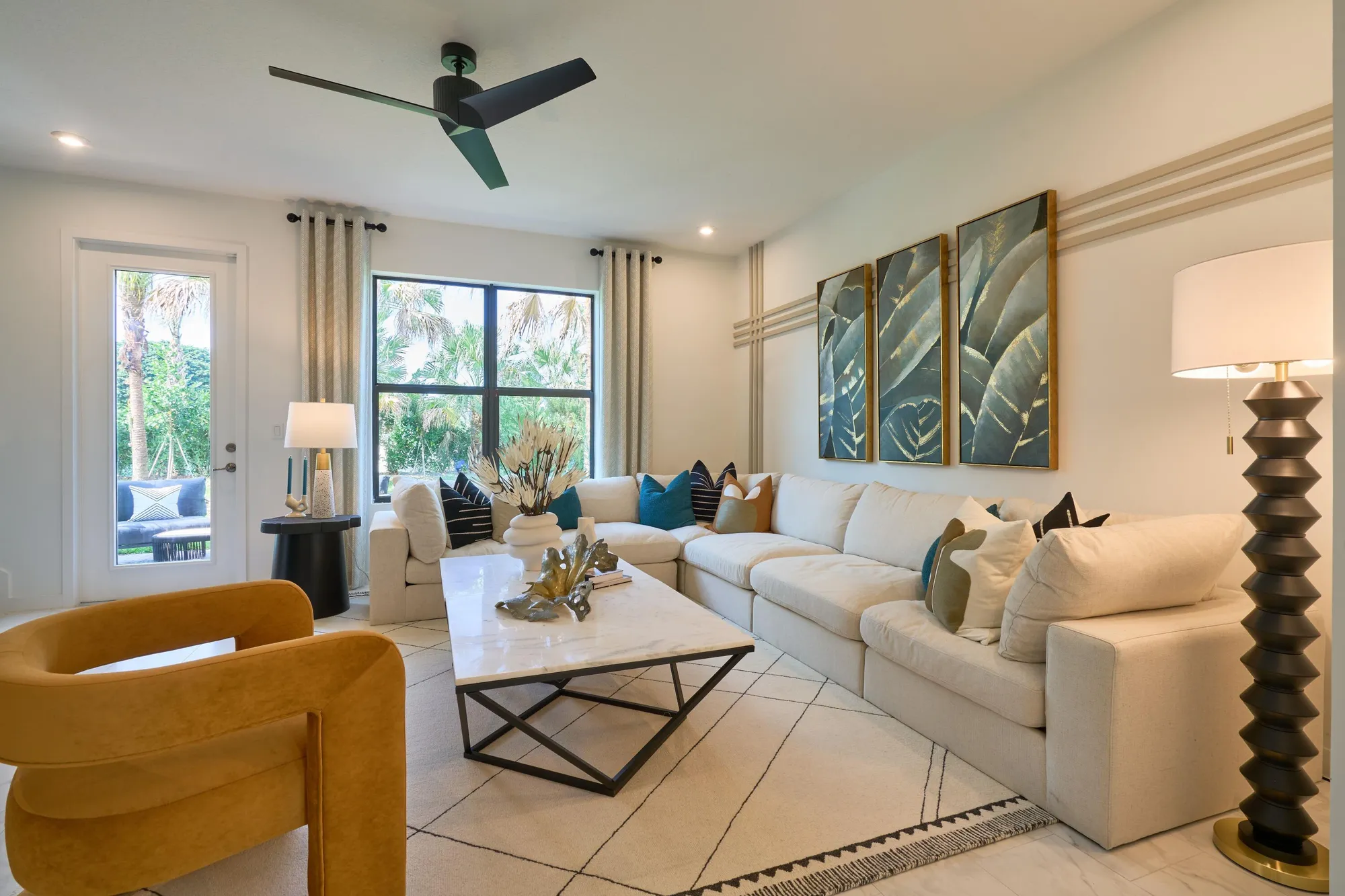 Property Slideshow image 4 of 10 | 4622 verdell dr, Lake Worth, FL, 33467