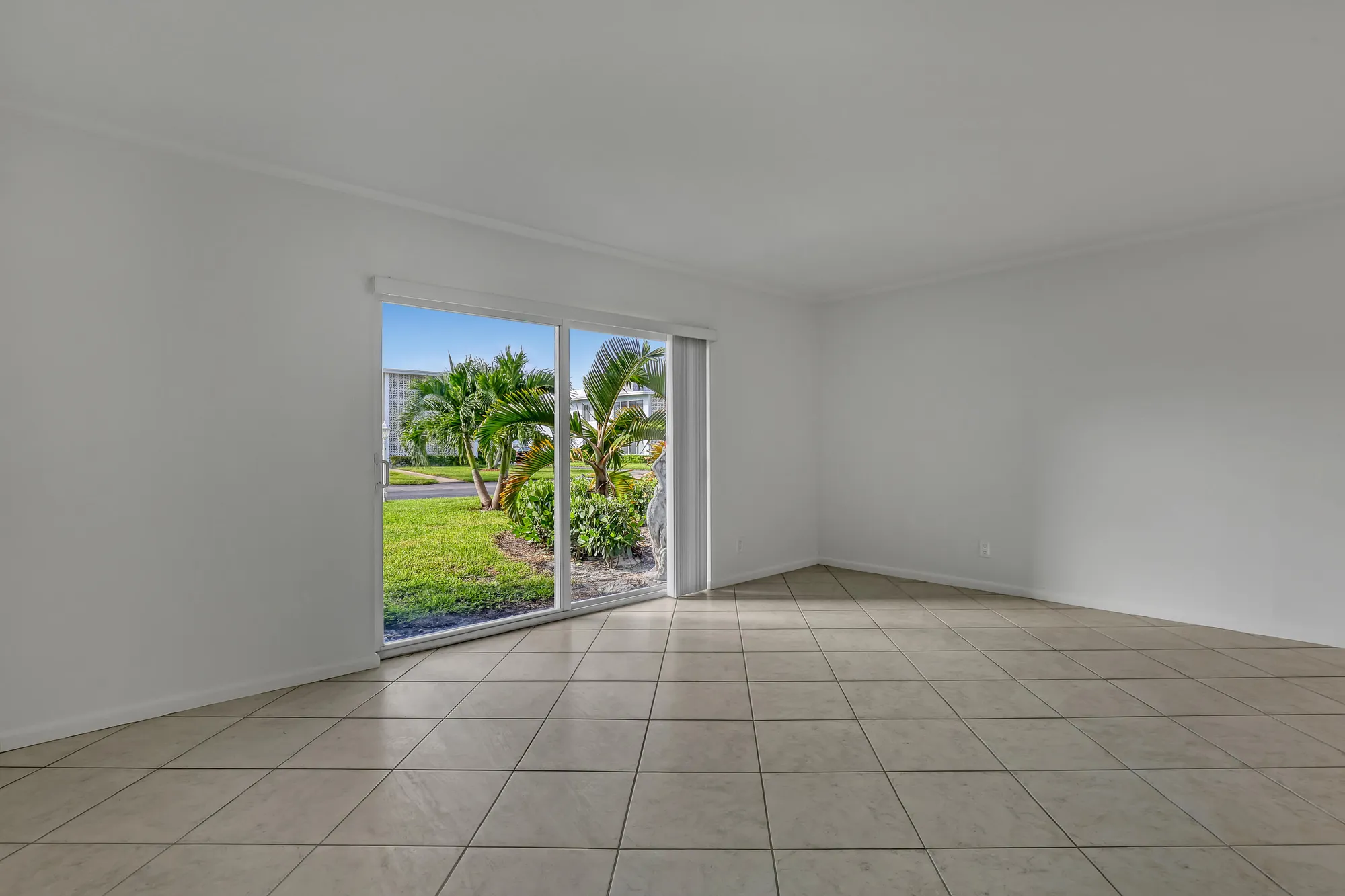 Property Slideshow image 5 of 45 | 205 main blvd 1c, Boynton Beach, FL, 33435