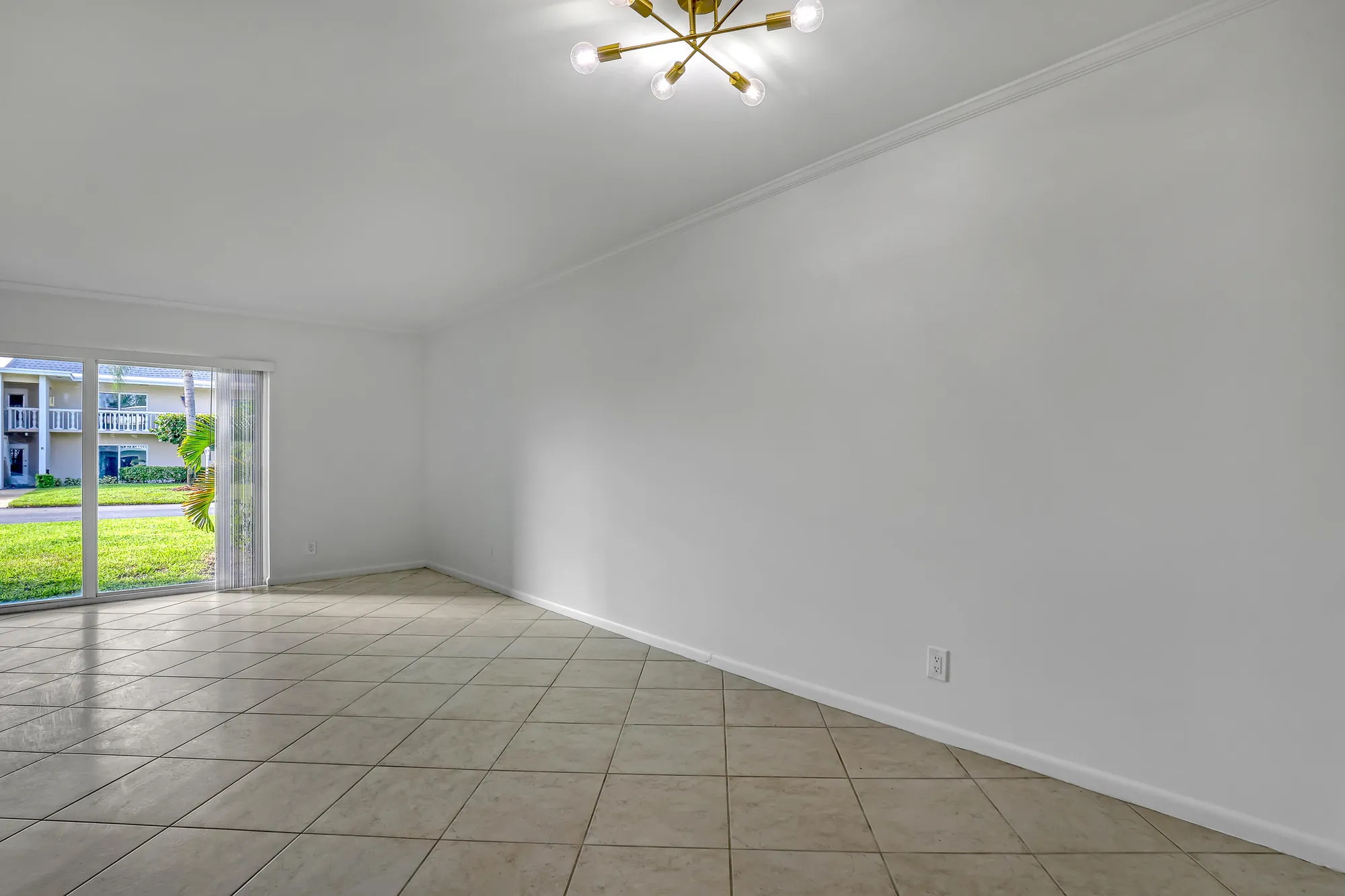 Property Slideshow image 9 of 45 | 205 main blvd 1c, Boynton Beach, FL, 33435