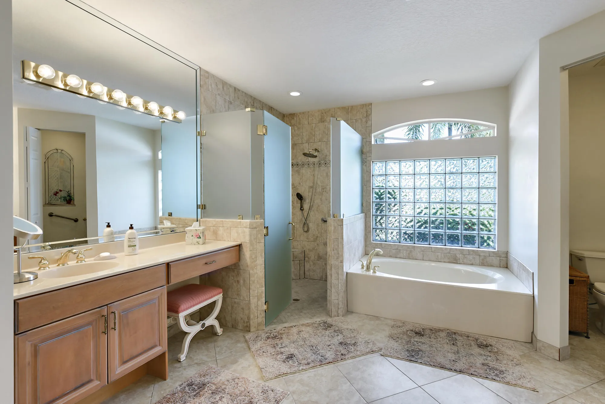 Property Slideshow image 10 of 63 | 6710 garde rd, Boynton Beach, FL, 33472