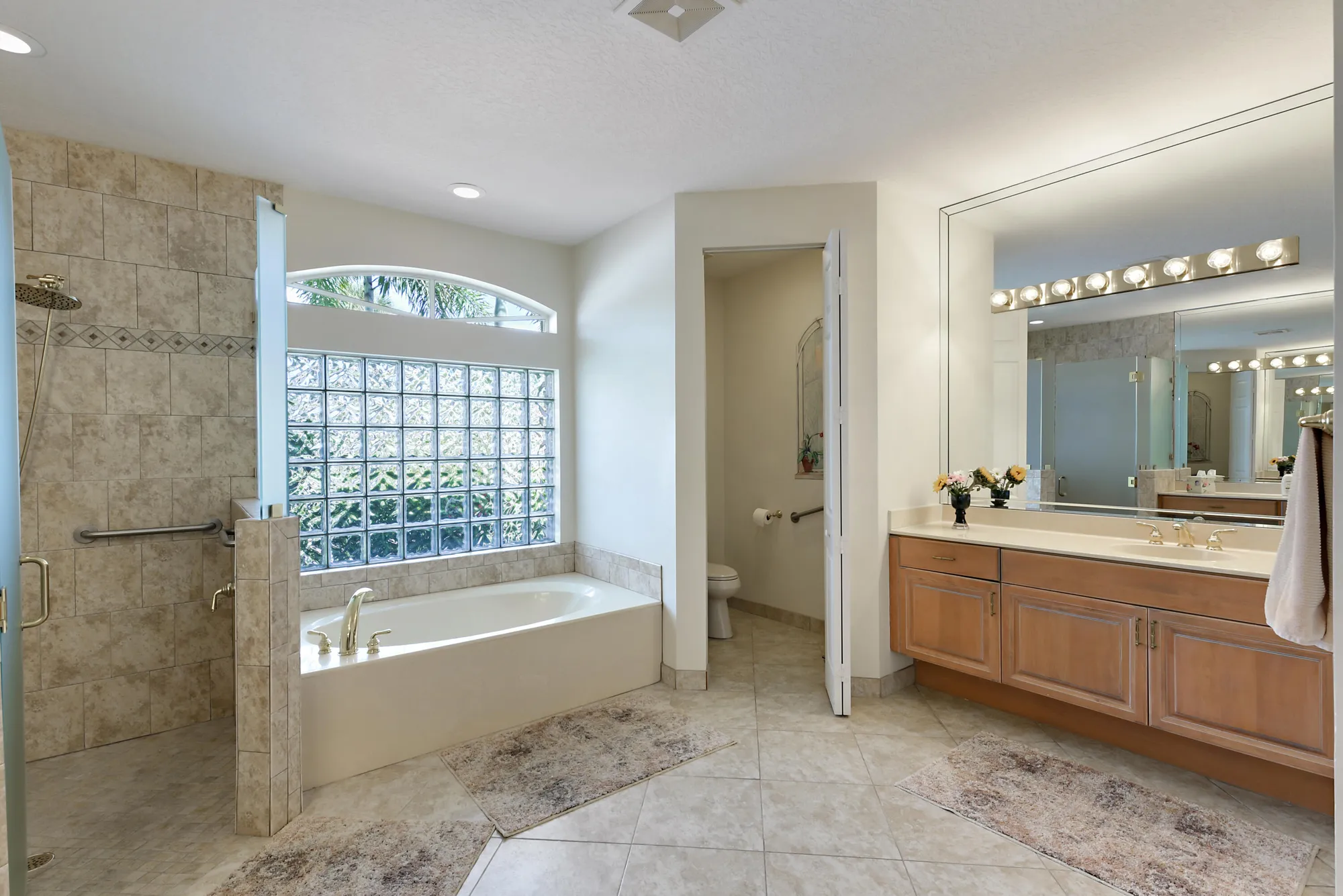 Property Slideshow image 11 of 63 | 6710 garde rd, Boynton Beach, FL, 33472