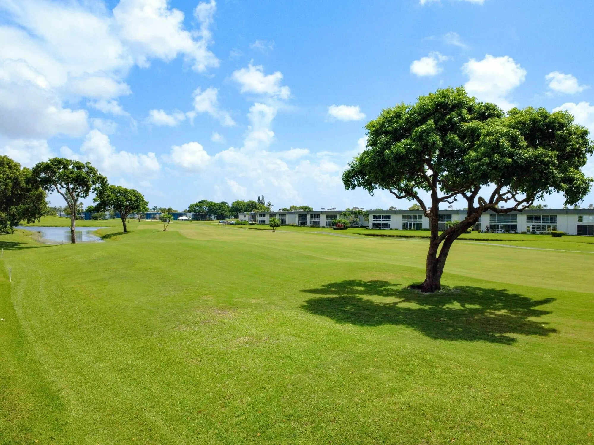 Property Slideshow image 33 of 36 | 405 burgundy i, Delray Beach, FL, 33484