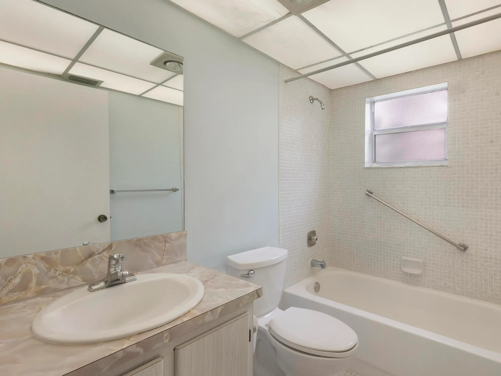 Property Slideshow image 11 of 36 | 405 burgundy i, Delray Beach, FL, 33484
