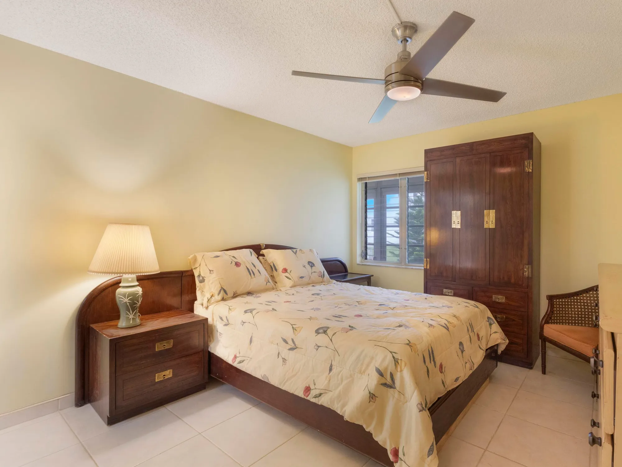 Property Slideshow image 16 of 36 | 405 burgundy i, Delray Beach, FL, 33484
