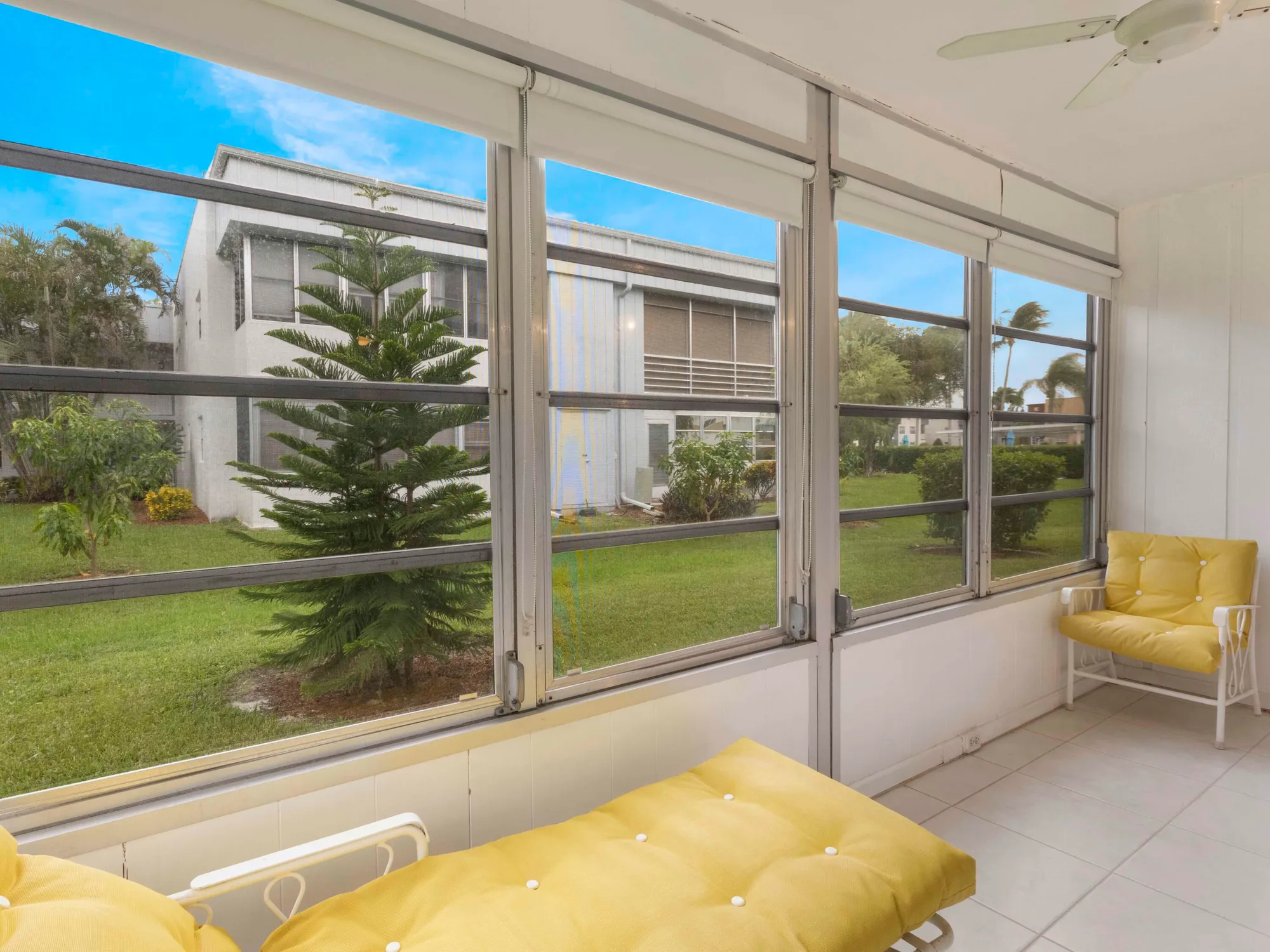 Property Slideshow image 19 of 36 | 405 burgundy i, Delray Beach, FL, 33484