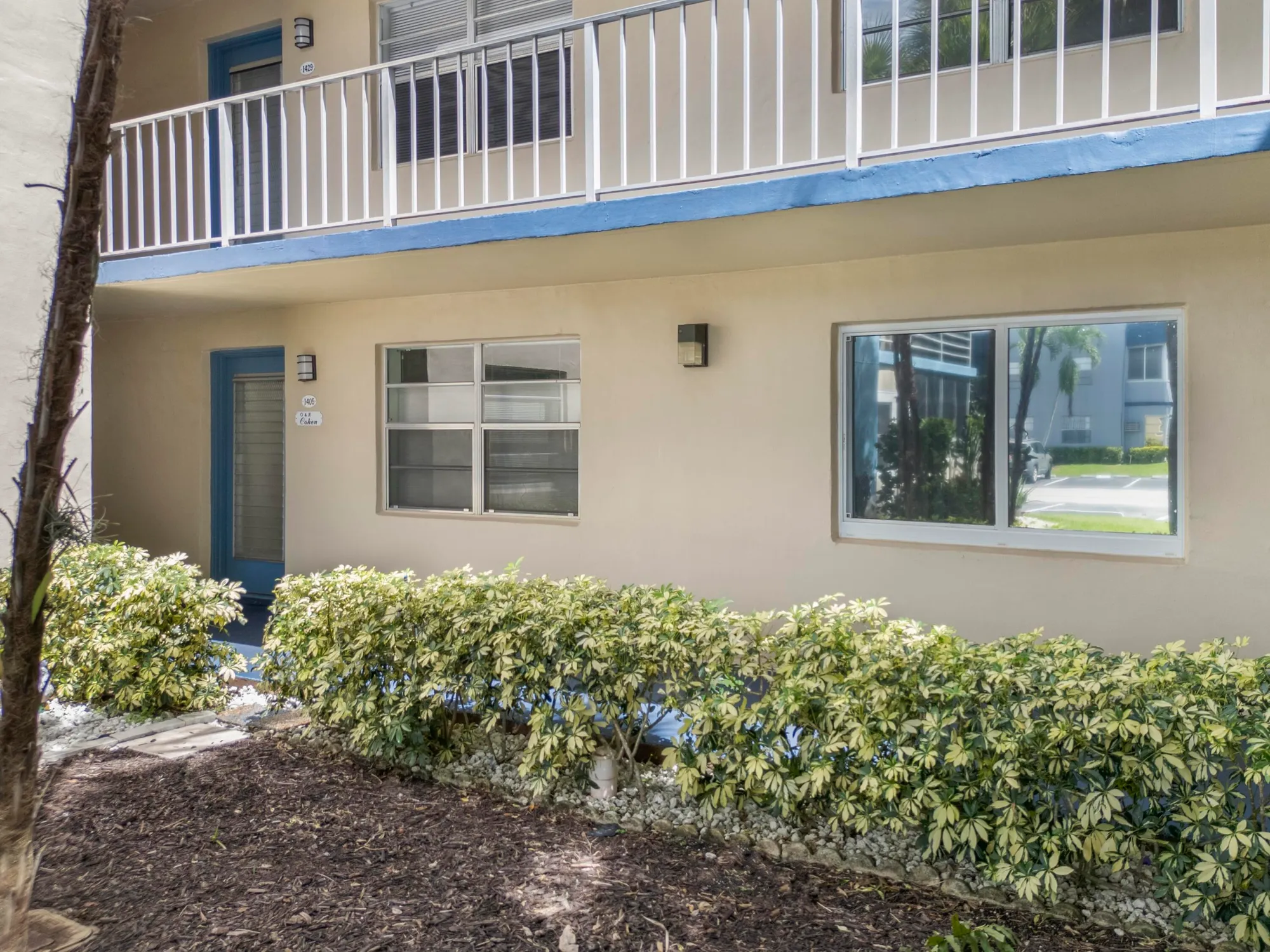 Property Slideshow image 22 of 36 | 405 burgundy i, Delray Beach, FL, 33484
