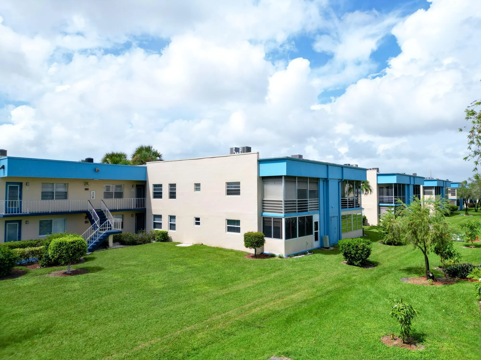 Property Slideshow image 27 of 36 | 405 burgundy i, Delray Beach, FL, 33484