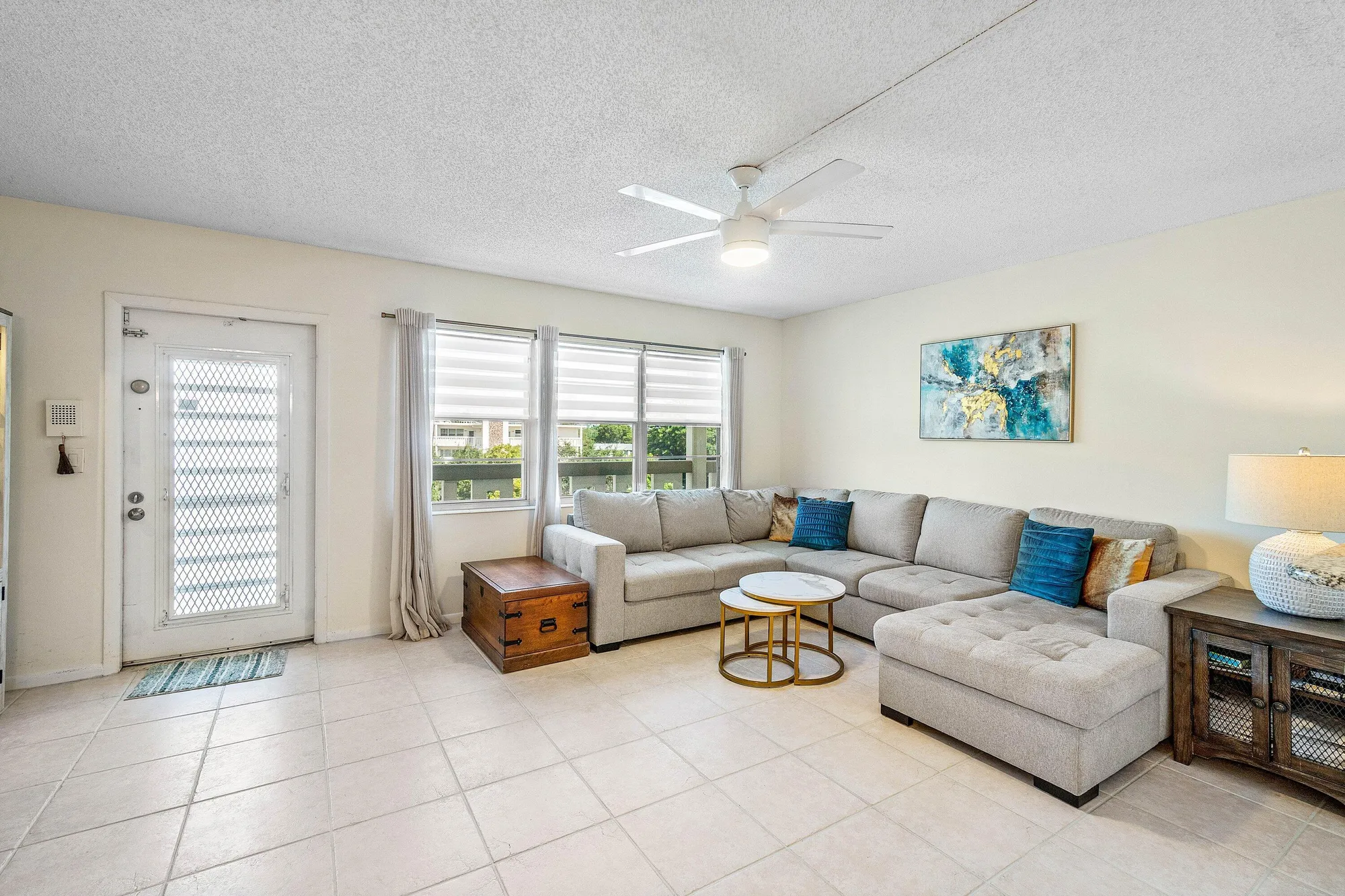Property Slideshow image 4 of 26 | 4015 cambridge a, Deerfield Beach, FL, 33442