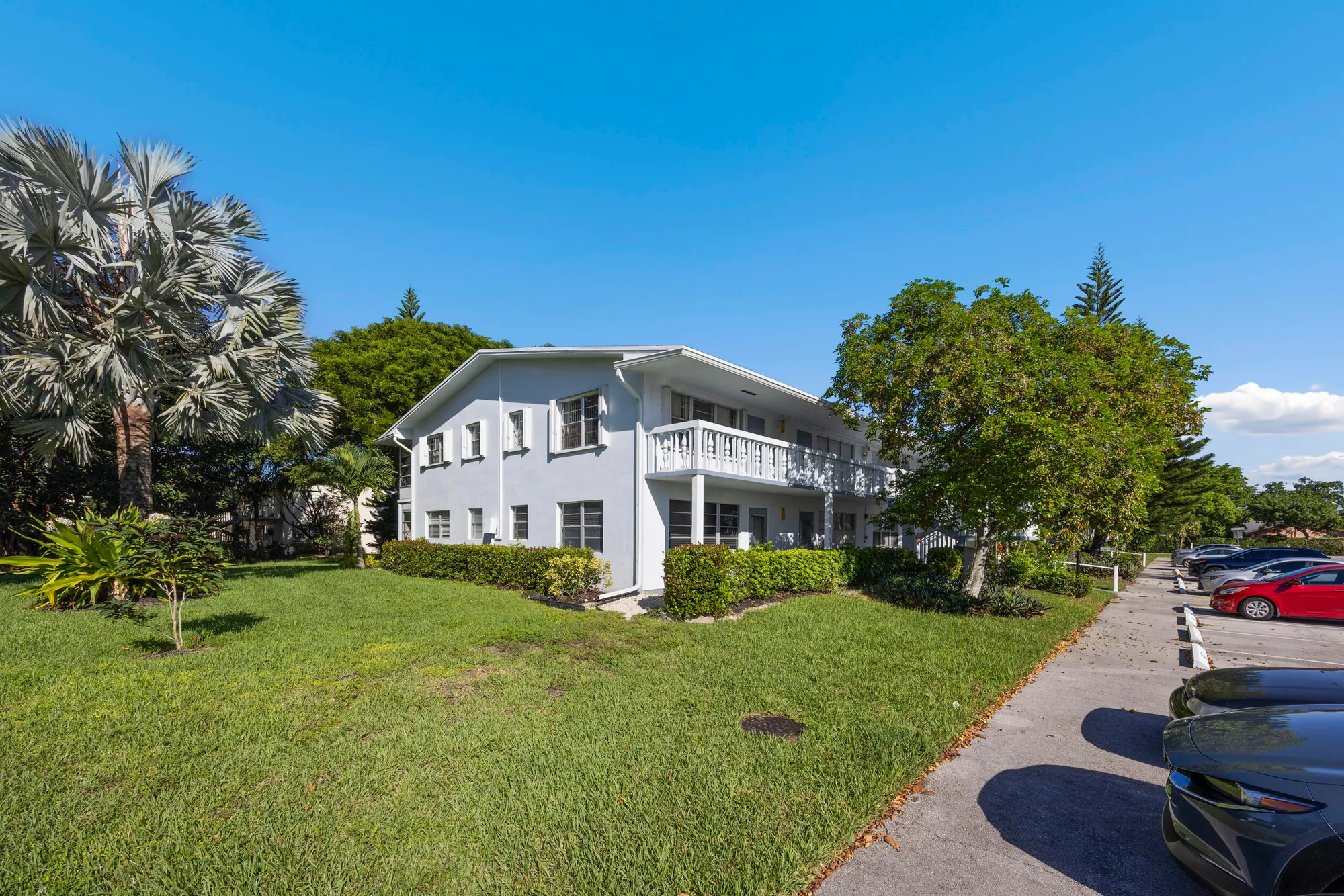 Property Slideshow image 2 of 29 | 315 tilford o, Deerfield Beach, FL, 33442