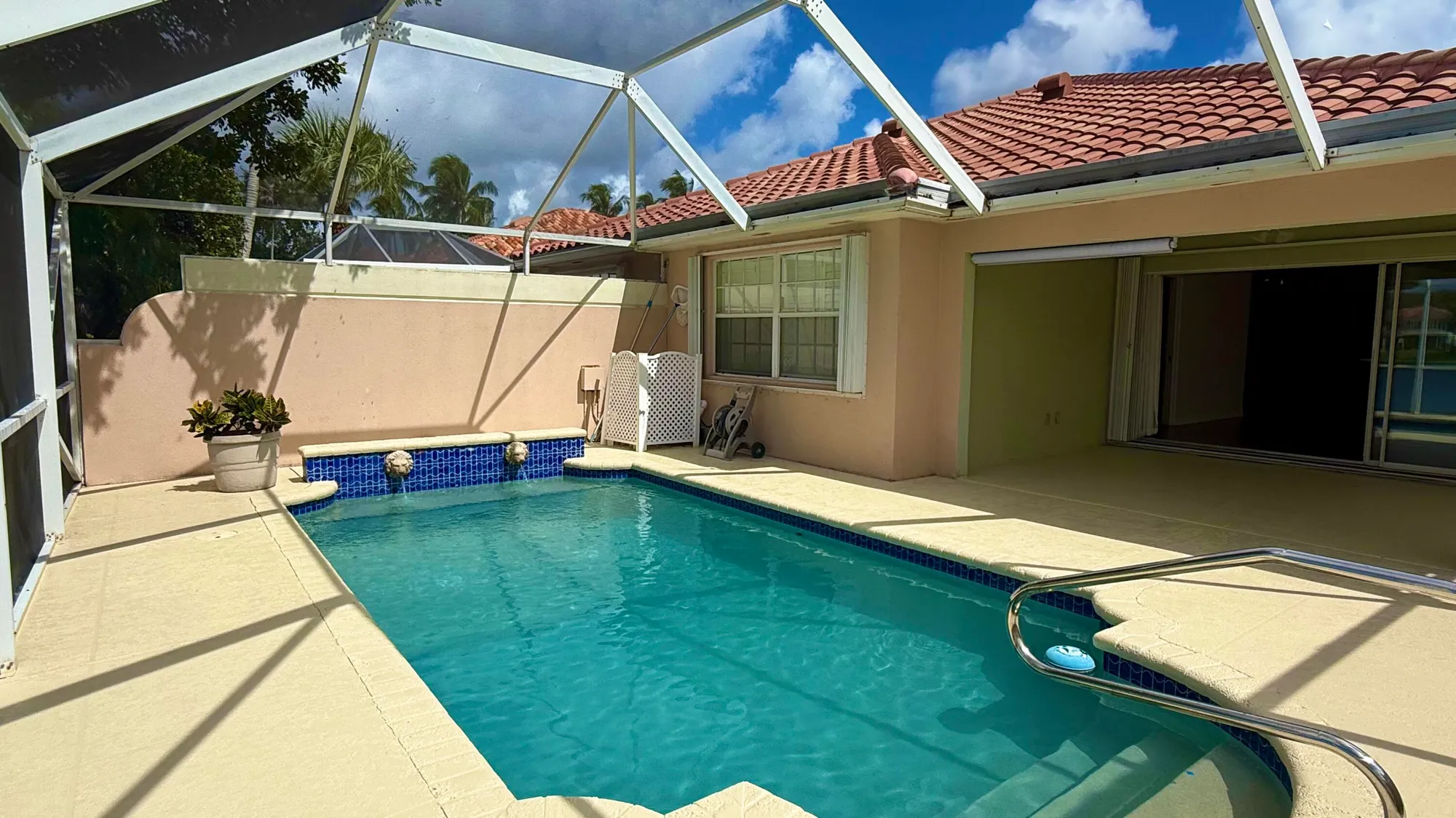 Property Slideshow image 14 of 53 | 2243 blue springs rd, West Palm Beach, FL, 33411