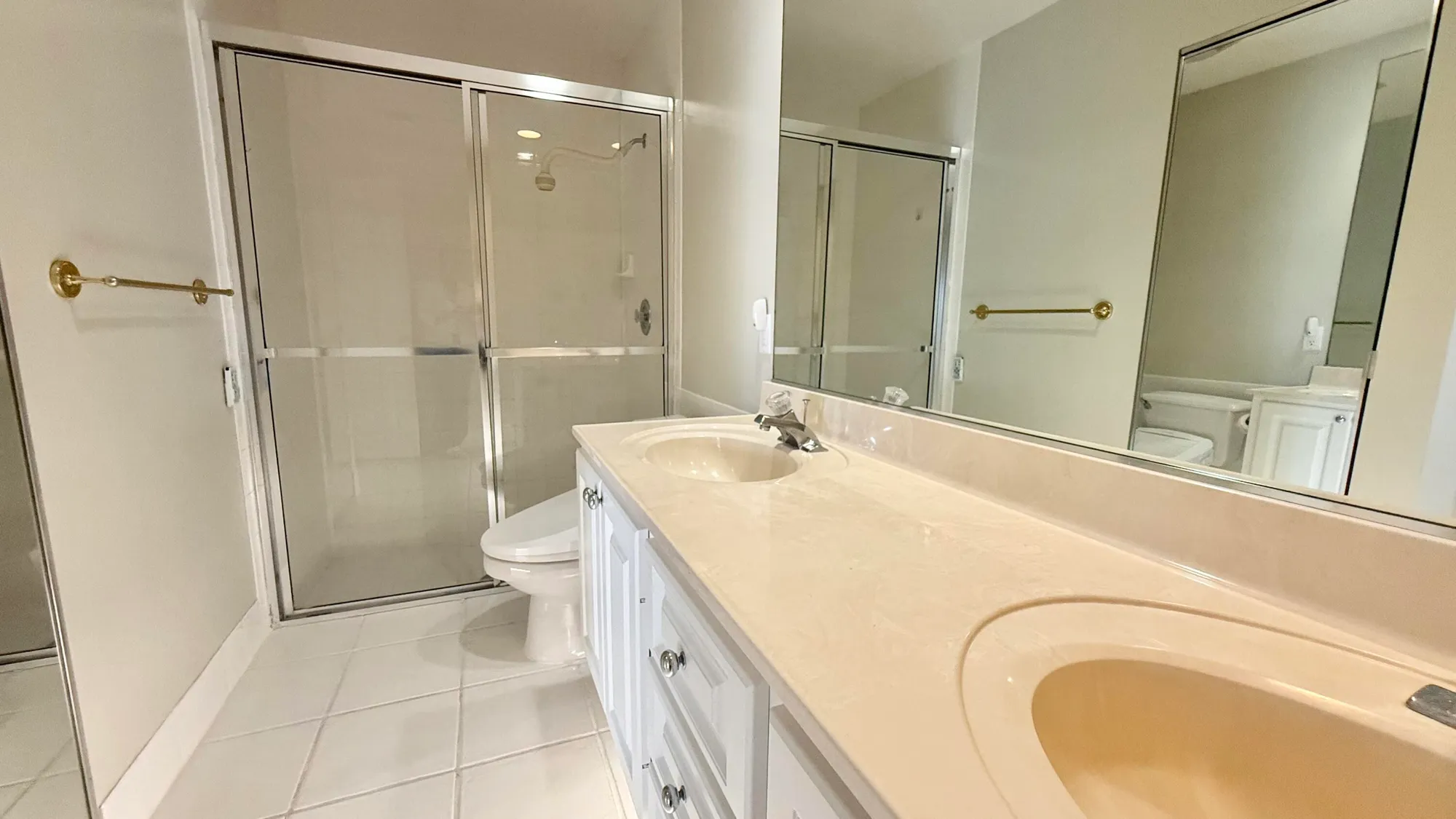 Property Slideshow image 8 of 53 | 2243 blue springs rd, West Palm Beach, FL, 33411