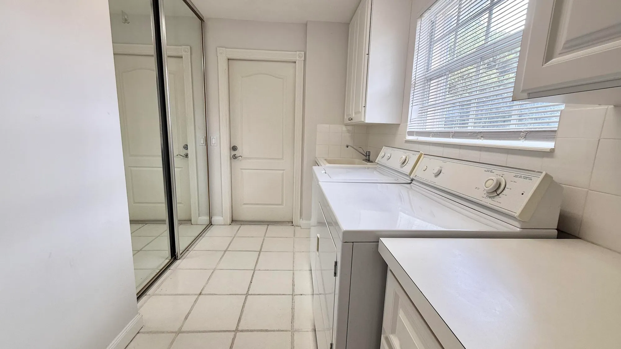 Property Slideshow image 11 of 53 | 2243 blue springs rd, West Palm Beach, FL, 33411