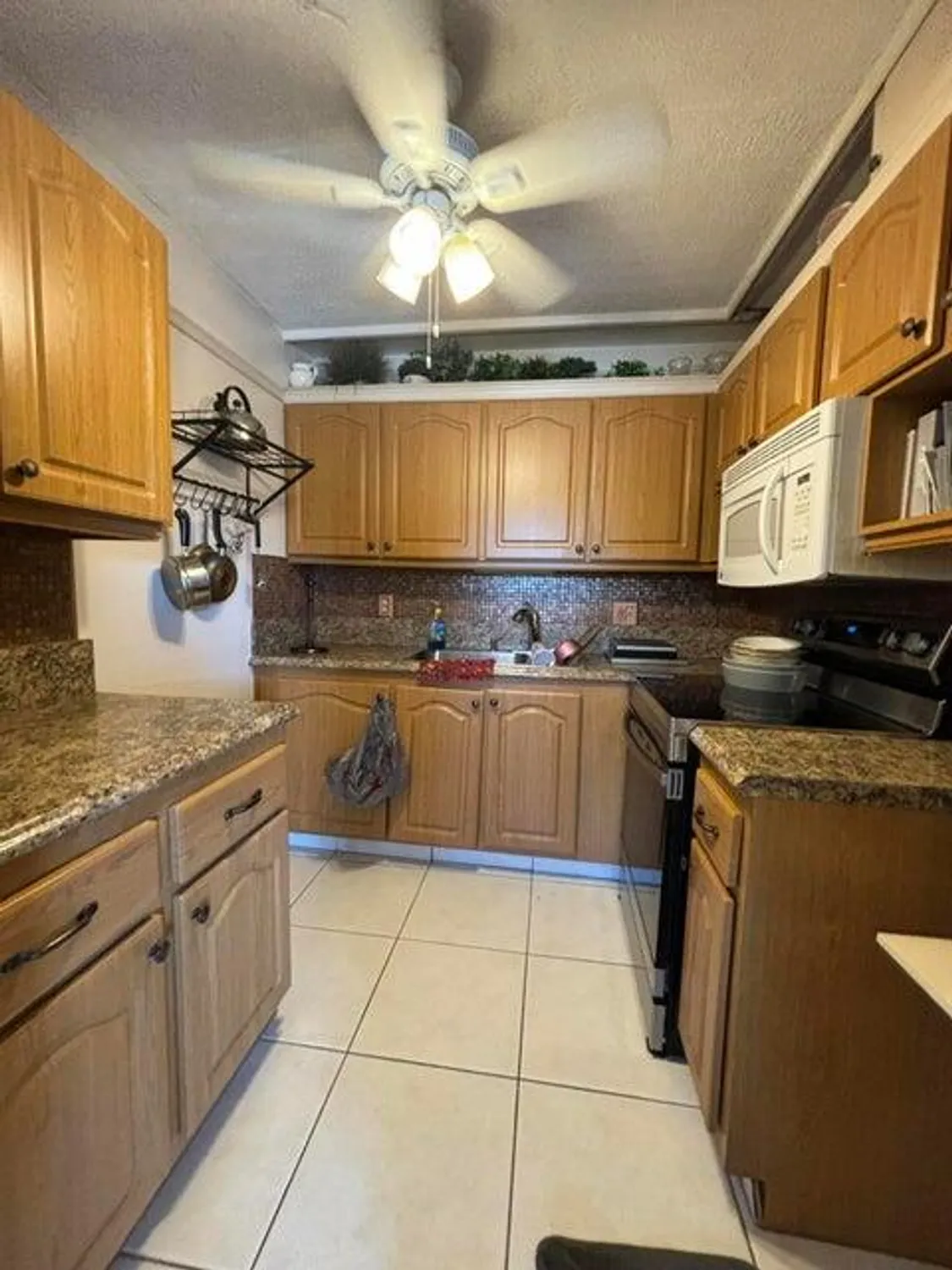 Property Slideshow image 4 of 7 | 3300 springdale blvd 117, Palm Springs, FL, 33461