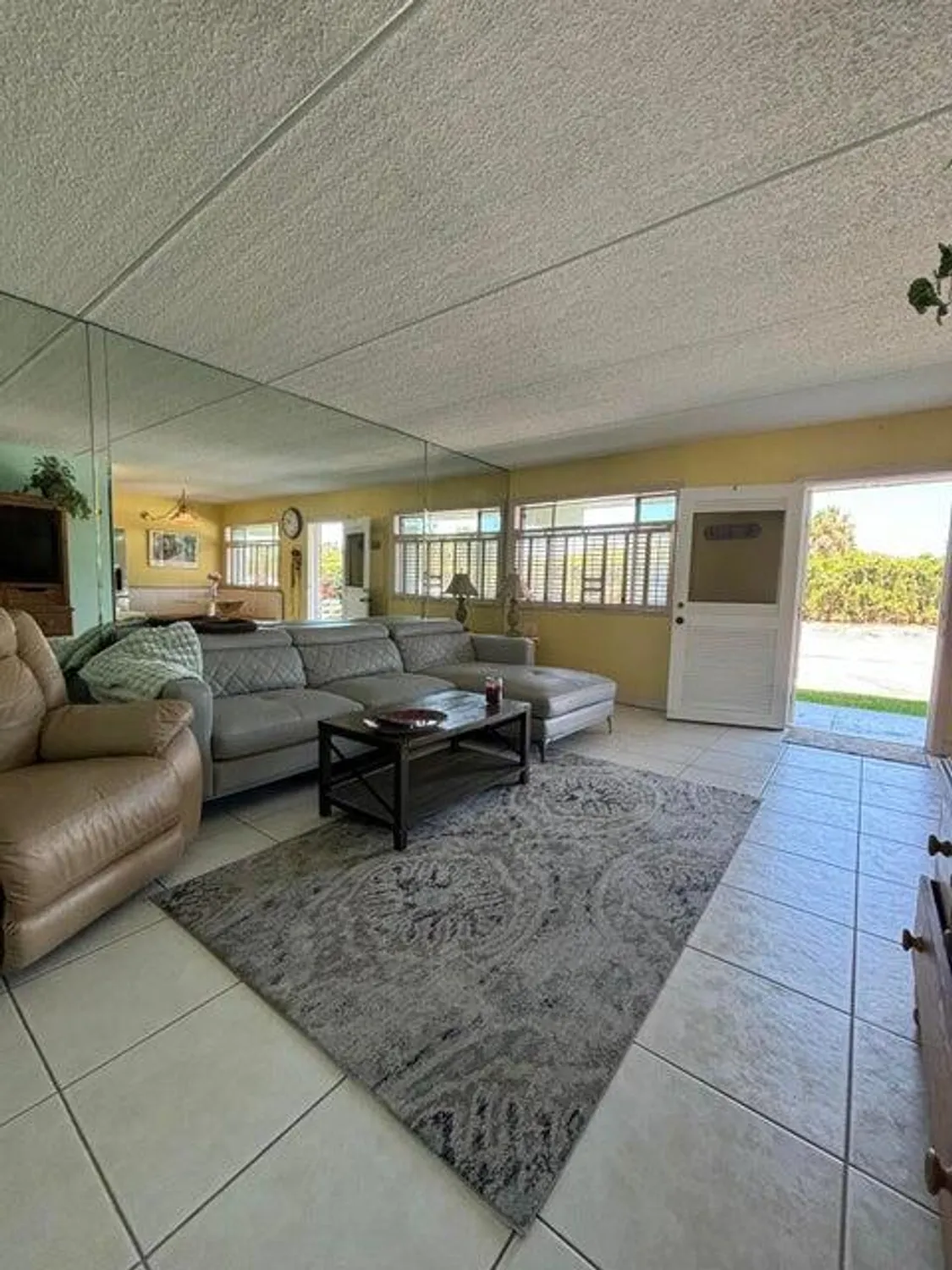 Property Slideshow image 2 of 7 | 3300 springdale blvd 117, Palm Springs, FL, 33461