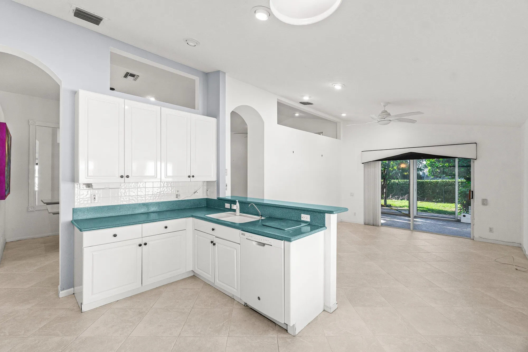 Property Slideshow image 8 of 36 | 6570 maybrook rd, Boynton Beach, FL, 33437