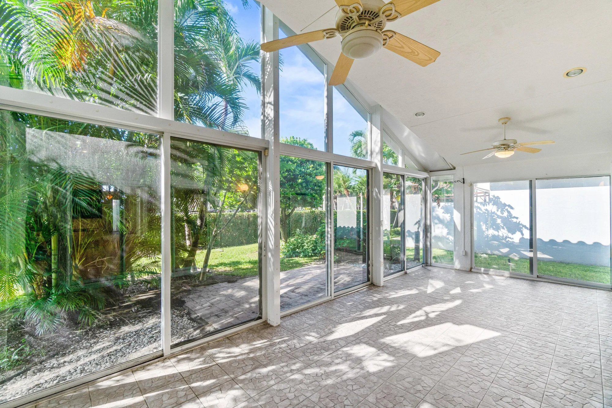 Property Slideshow image 31 of 36 | 6570 maybrook rd, Boynton Beach, FL, 33437