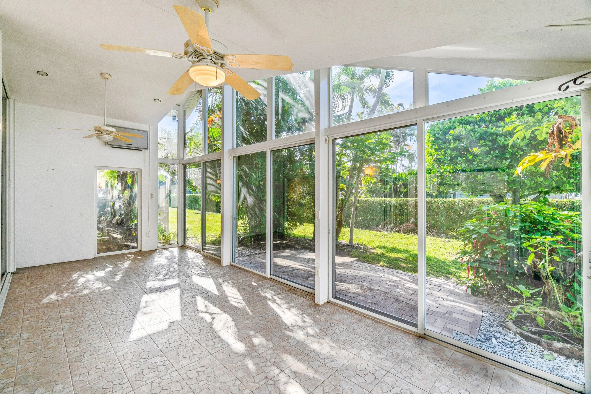 Property Slideshow image 32 of 36 | 6570 maybrook rd, Boynton Beach, FL, 33437