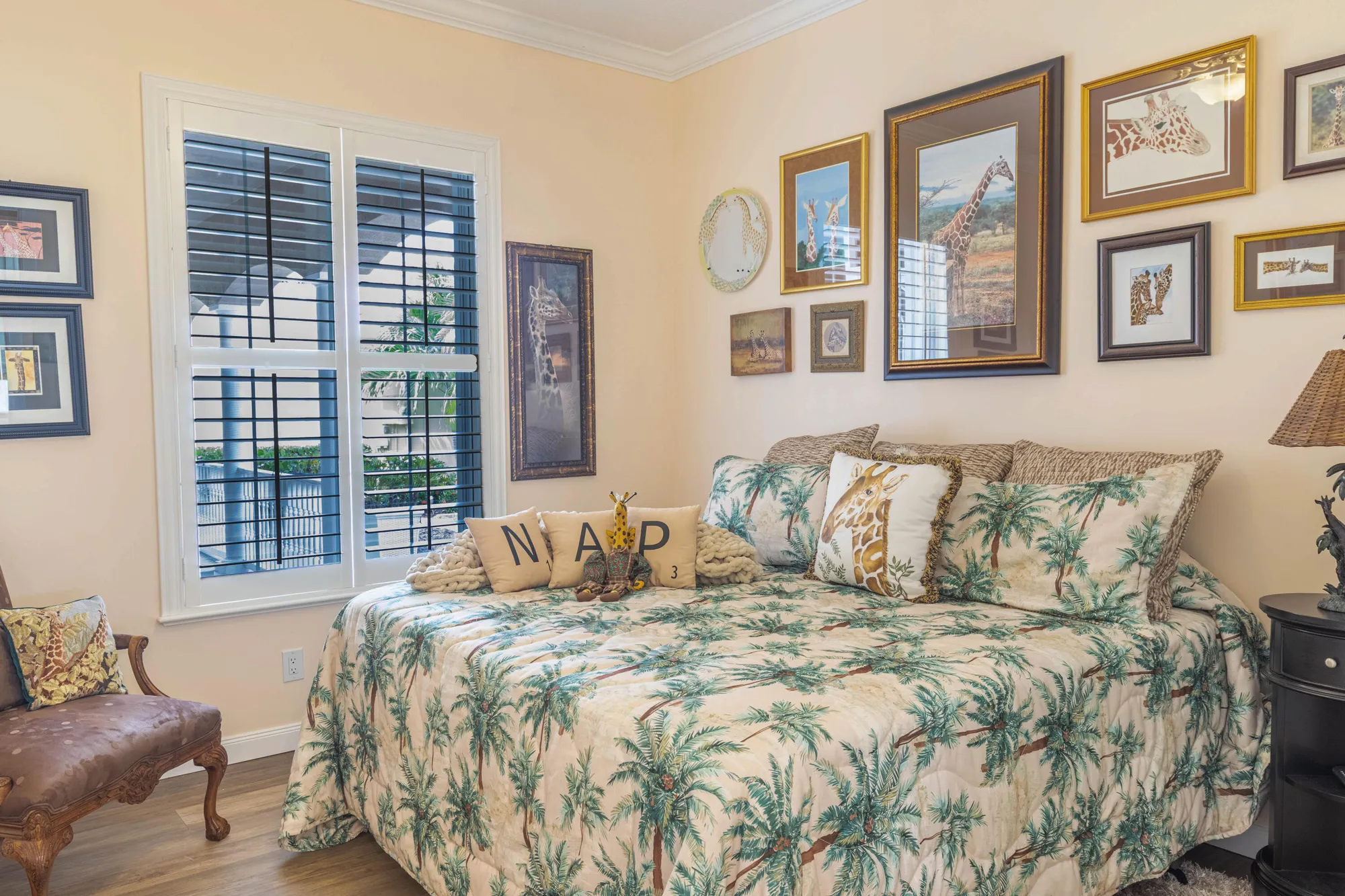 Property Slideshow image 13 of 33 | 5425 barbados sq, Vero Beach, FL, 32967
