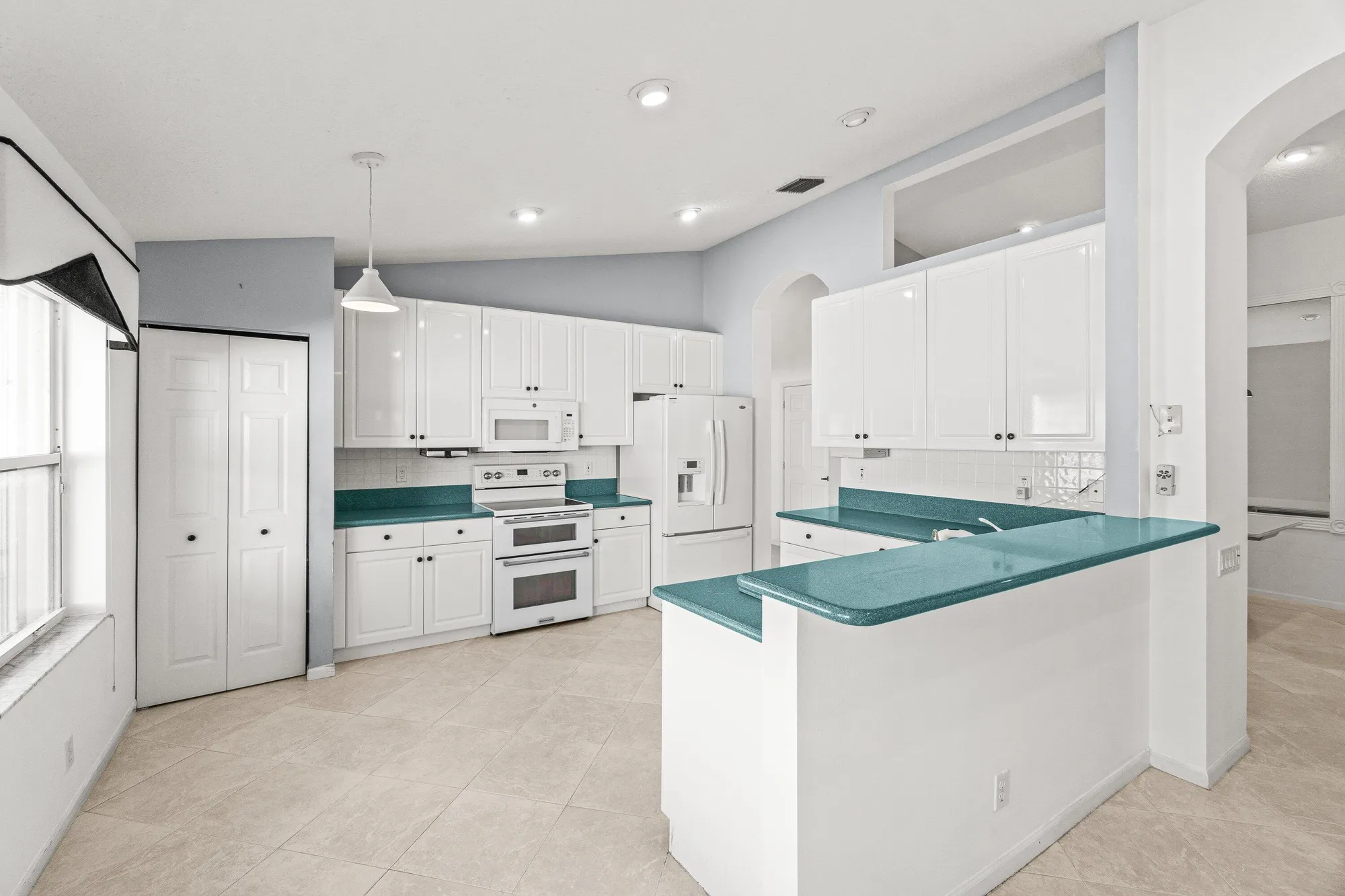 Property Slideshow image 6 of 36 | 6570 maybrook rd, Boynton Beach, FL, 33437