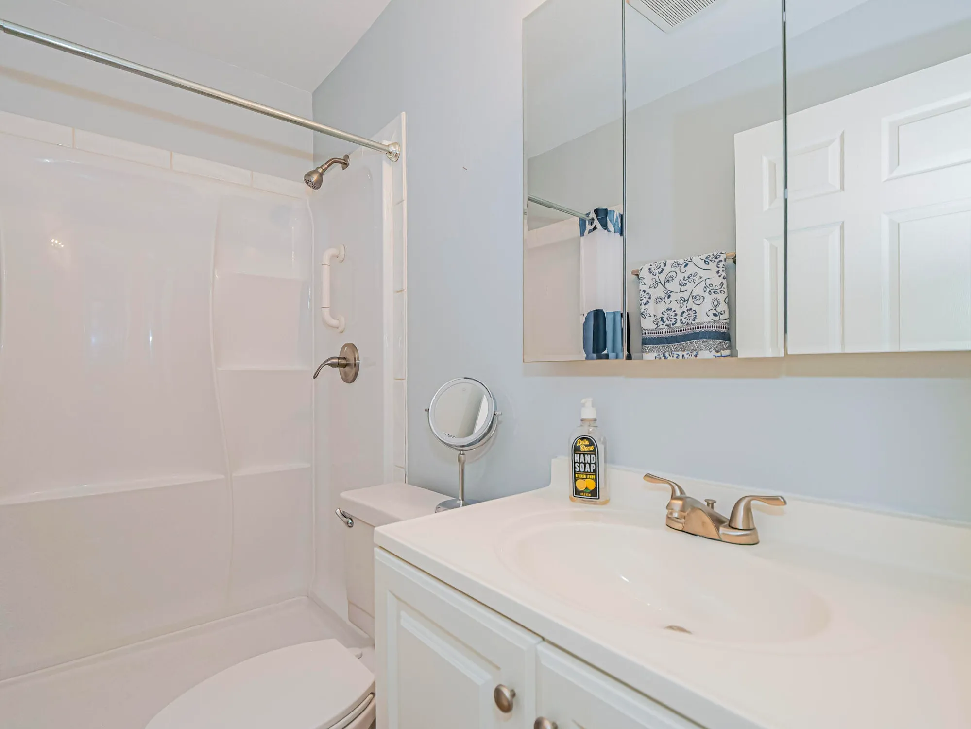 Property Slideshow image 25 of 39 | 44 vista gardens trl apt 104, Vero Beach, FL, 32962