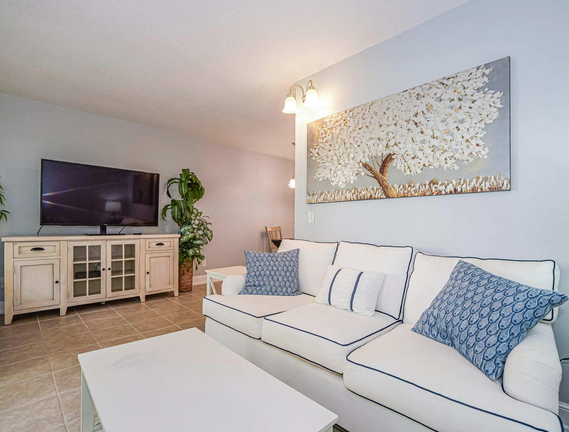 Property Slideshow image 8 of 39 | 44 vista gardens trl apt 104, Vero Beach, FL, 32962