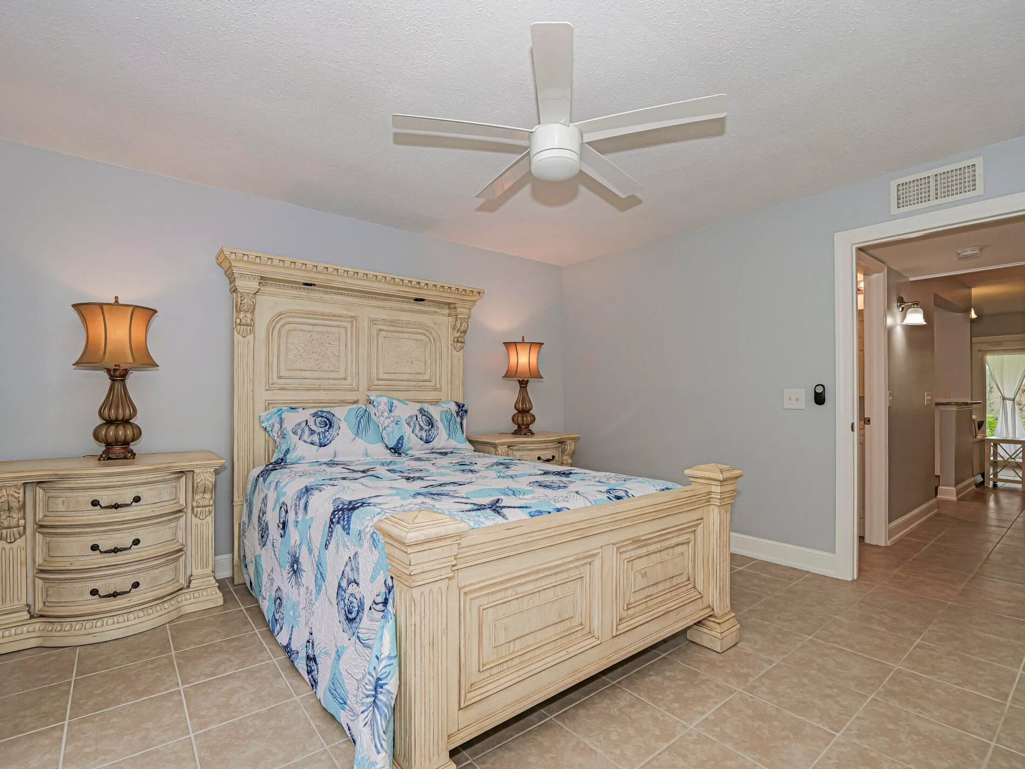 Property Slideshow image 21 of 39 | 44 vista gardens trl apt 104, Vero Beach, FL, 32962