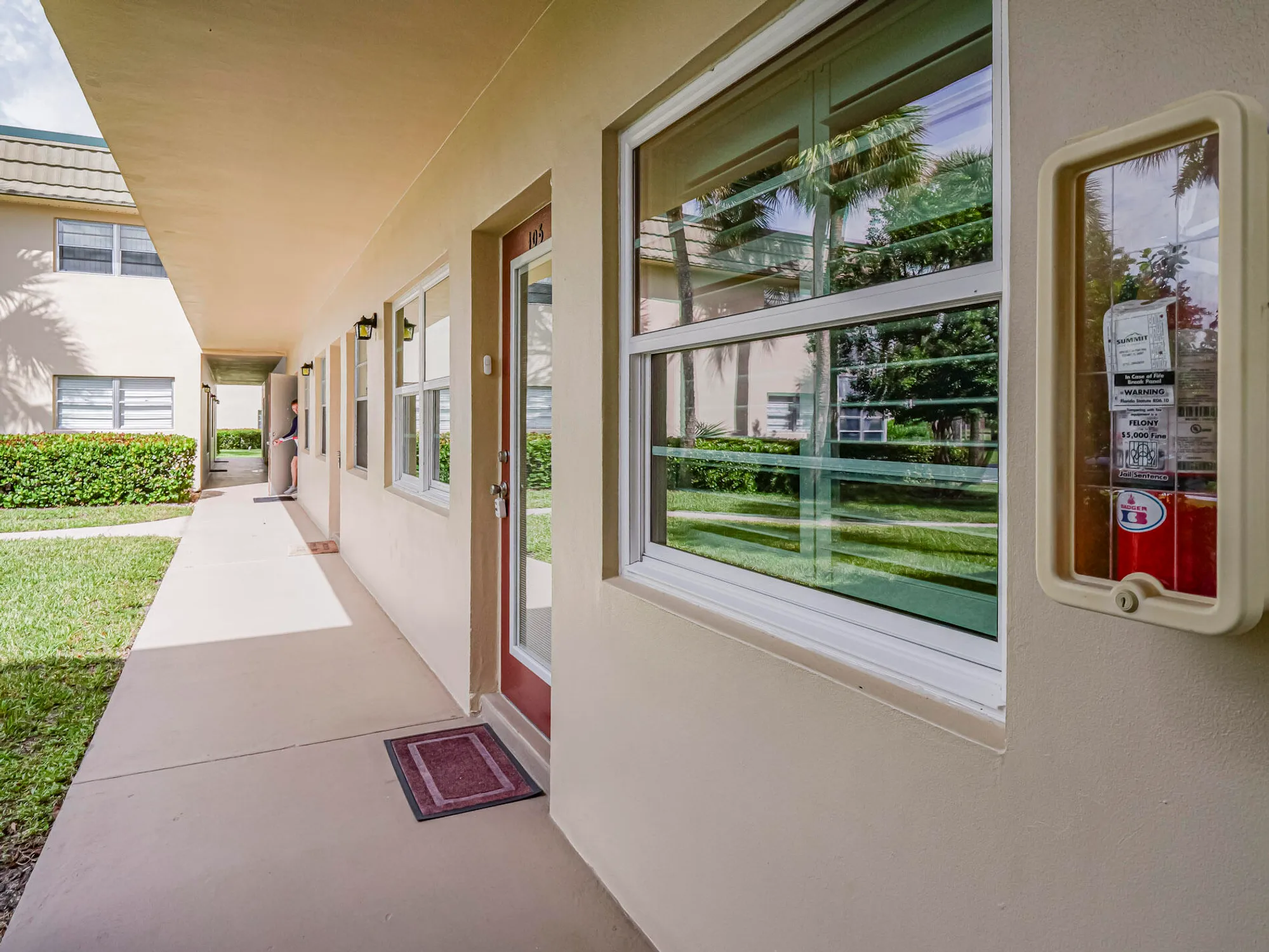 Property Slideshow image 2 of 38 | 28 vista gardens trl apt 105, Vero Beach, FL, 32962