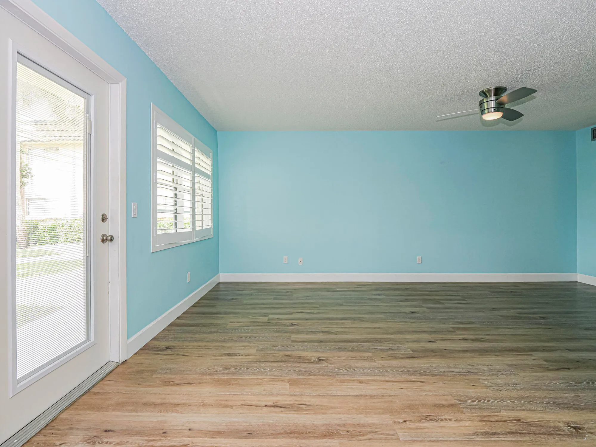 Property Slideshow image 11 of 38 | 28 vista gardens trl apt 105, Vero Beach, FL, 32962