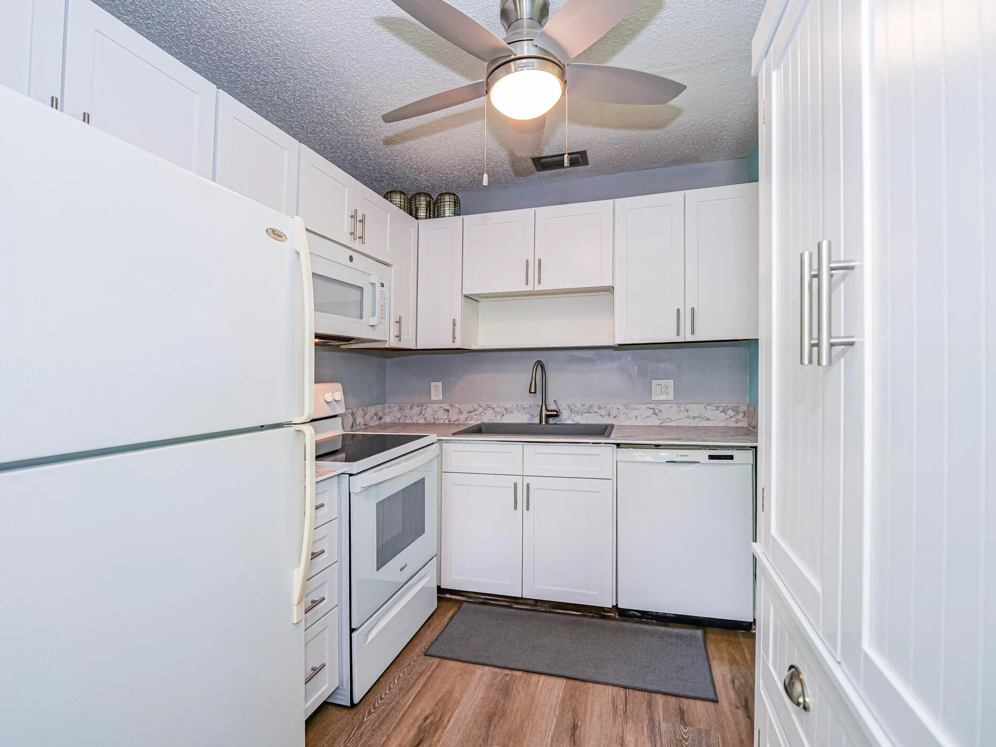 Property Slideshow image 17 of 38 | 28 vista gardens trl apt 105, Vero Beach, FL, 32962