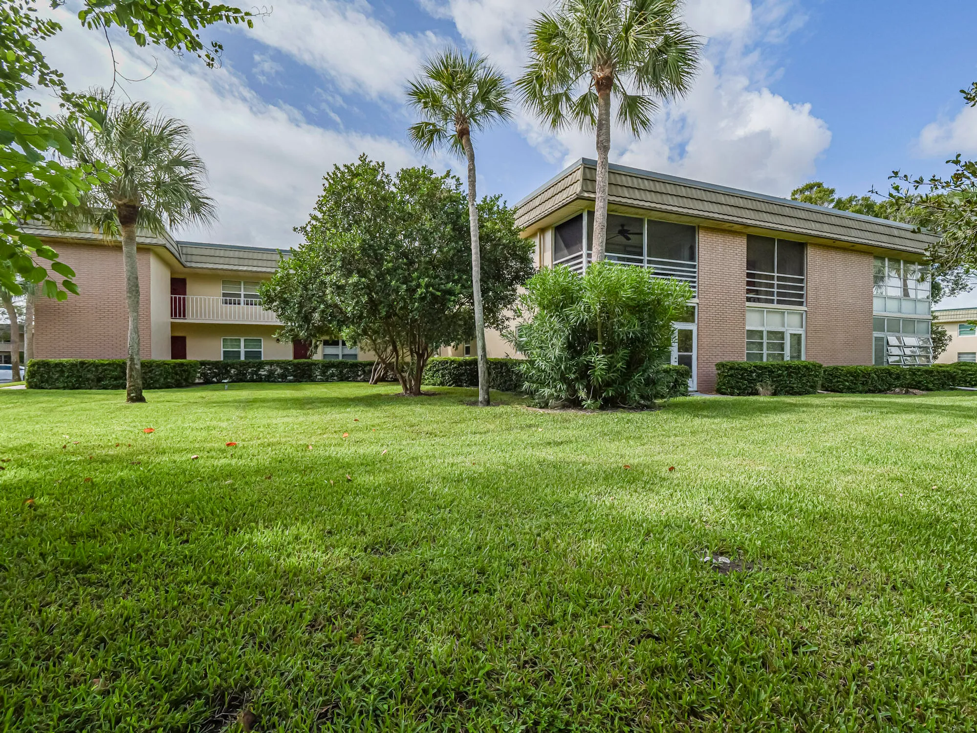Property Slideshow image 30 of 38 | 28 vista gardens trl apt 105, Vero Beach, FL, 32962