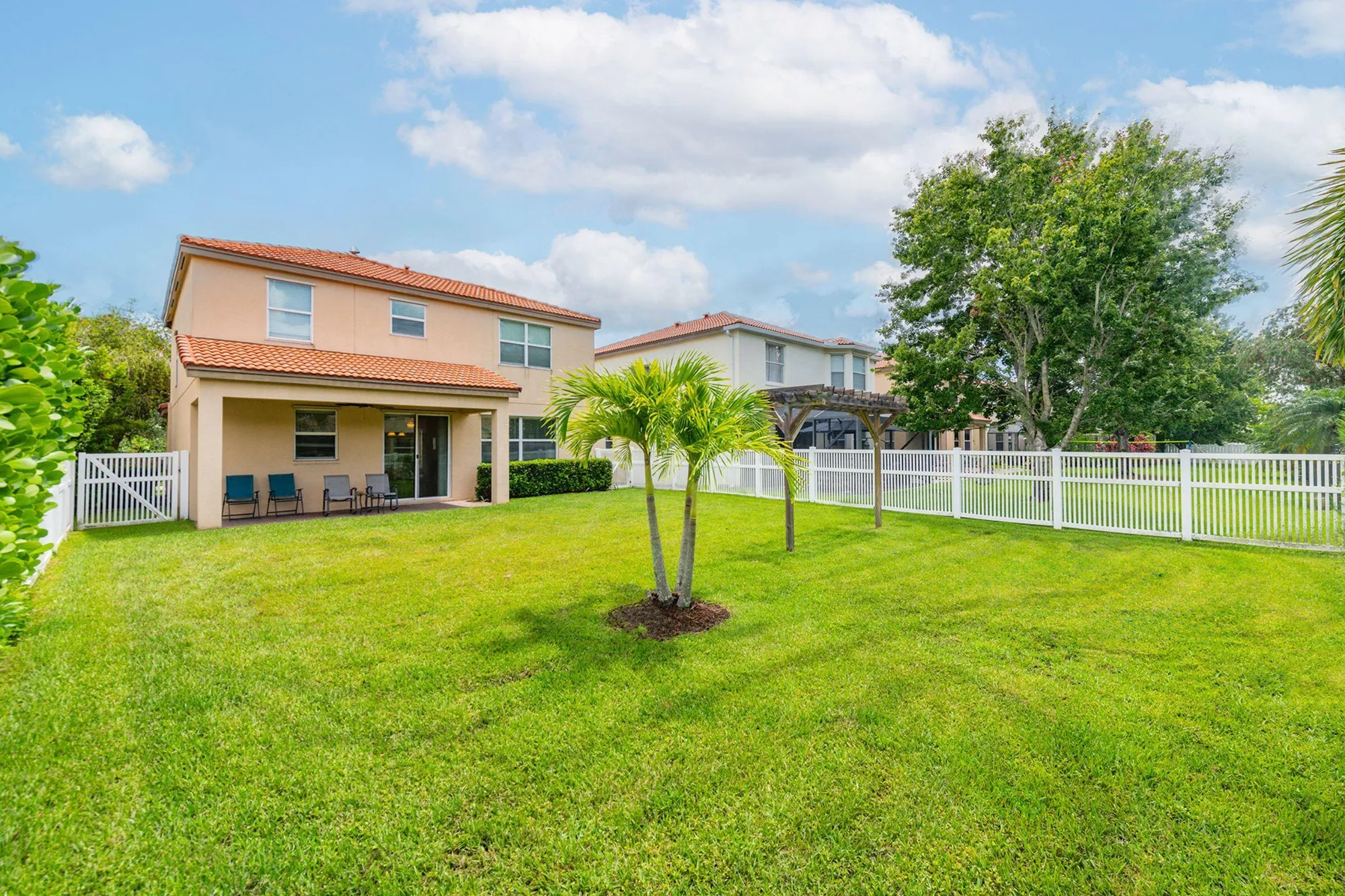 Property Slideshow image 20 of 29 | 11953 sw bennington cir, Port Saint Lucie, FL, 34987