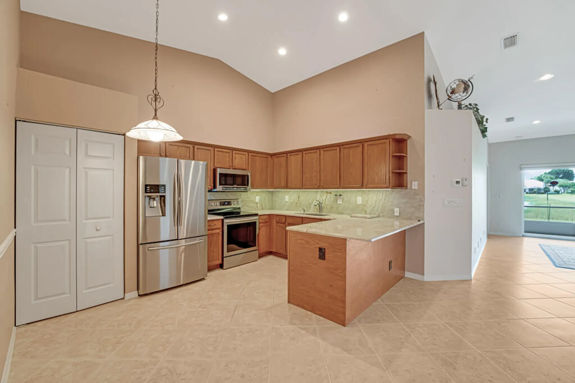 Property Slideshow image 29 of 47 | 8491 logia cir, Boynton Beach, FL, 33472