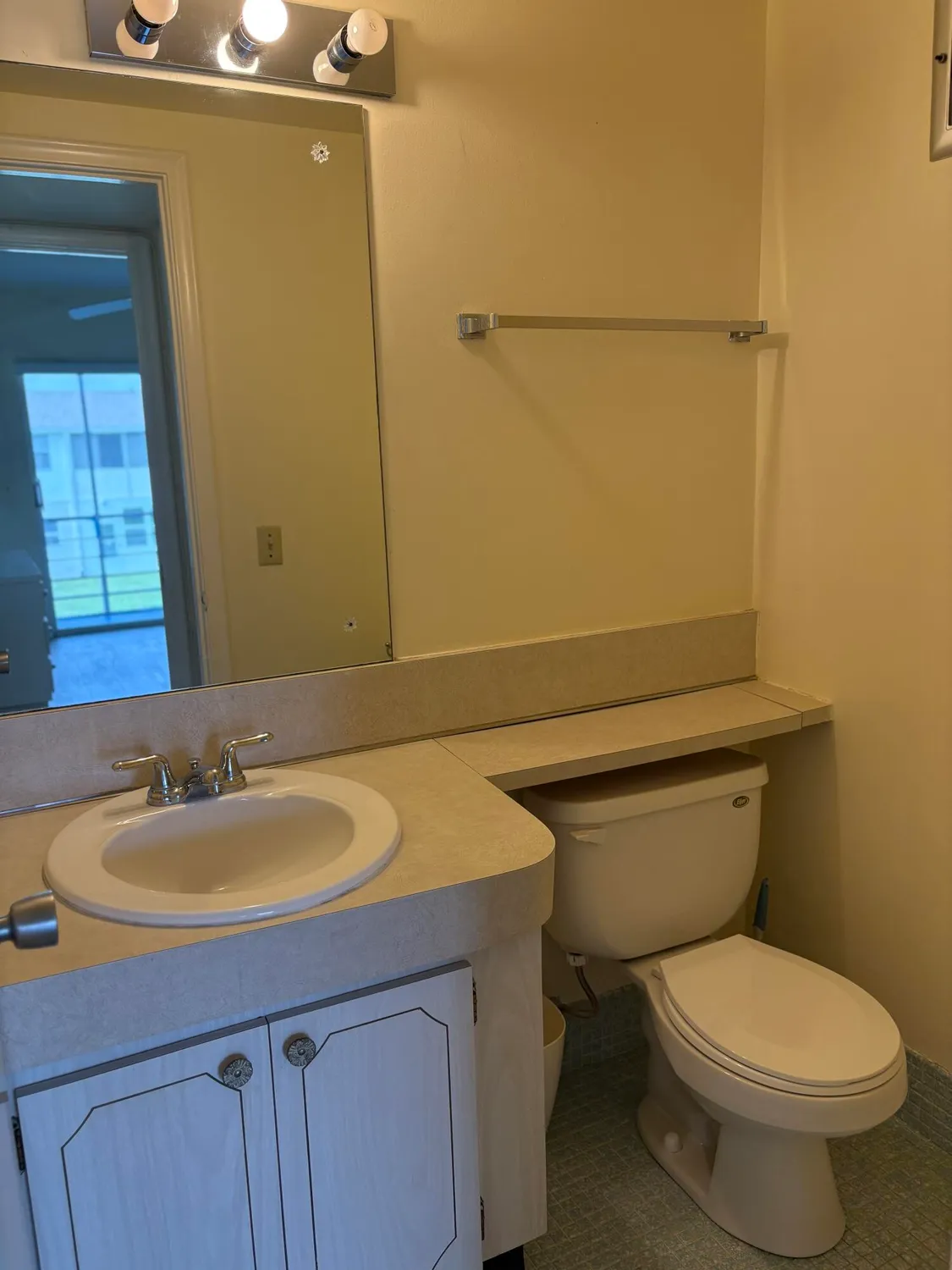 Property Slideshow image 8 of 20 | 168 salisbury g, West Palm Beach, FL, 33417