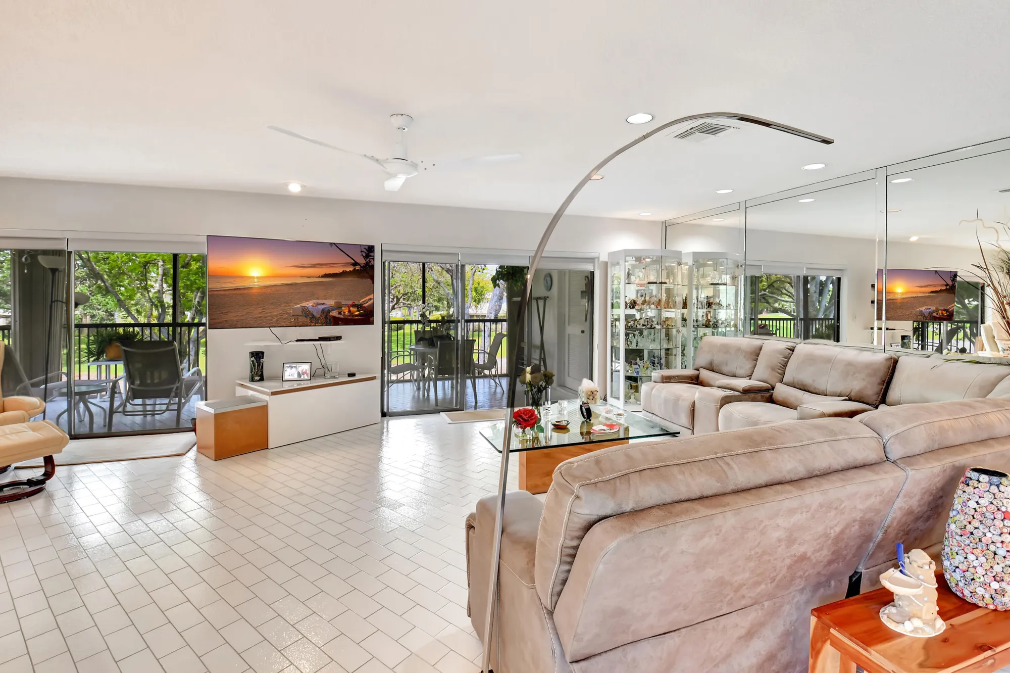 Property Slideshow image 15 of 84 | 15 stratford dr e b, Boynton Beach, FL, 33436