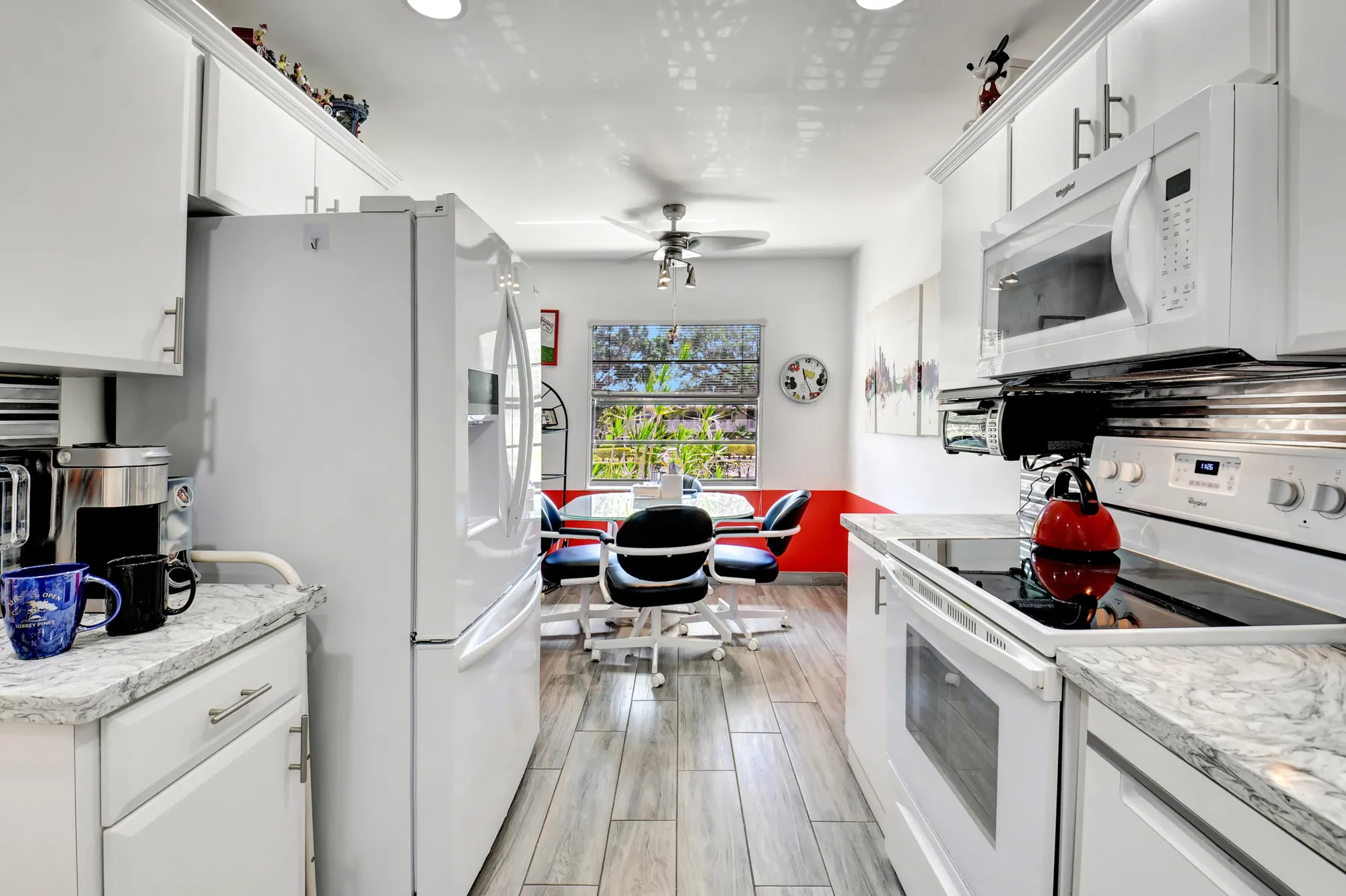 Property Slideshow image 7 of 84 | 15 stratford dr e b, Boynton Beach, FL, 33436