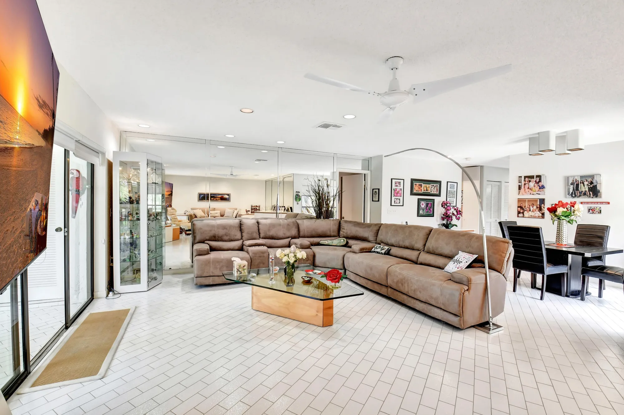 Property Slideshow image 19 of 84 | 15 stratford dr e b, Boynton Beach, FL, 33436