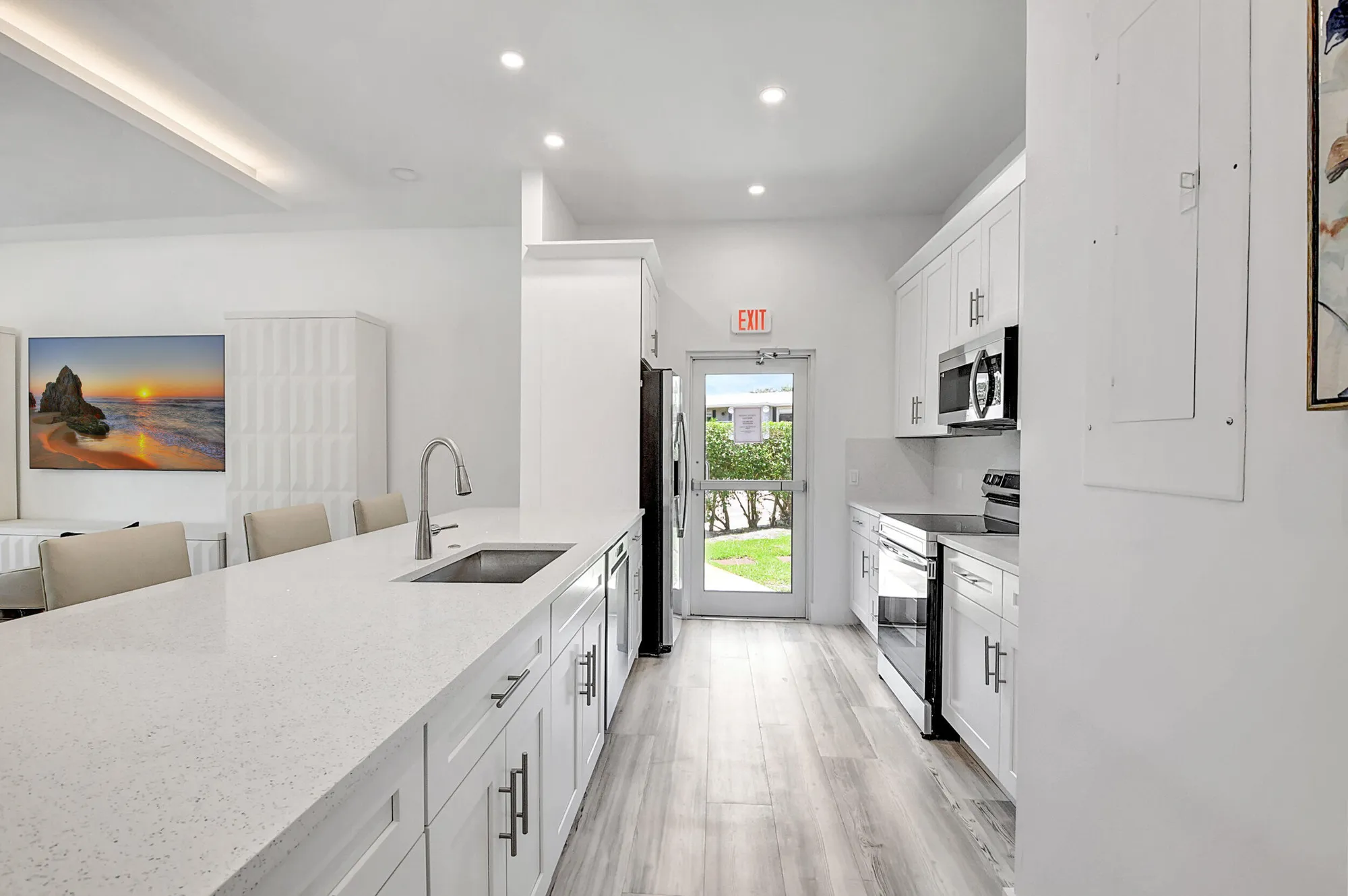 Property Slideshow image 52 of 84 | 15 stratford dr e b, Boynton Beach, FL, 33436